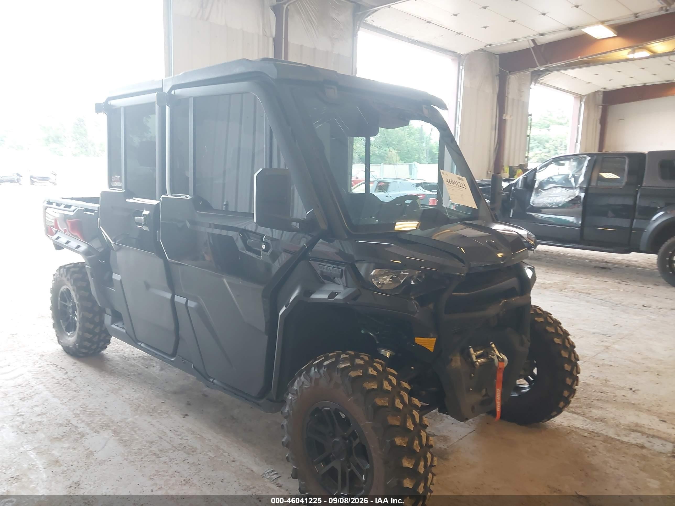 2025 Can-Am Defender VIN 3JBUUAX46SK020434 — IAAI salvage auction photo