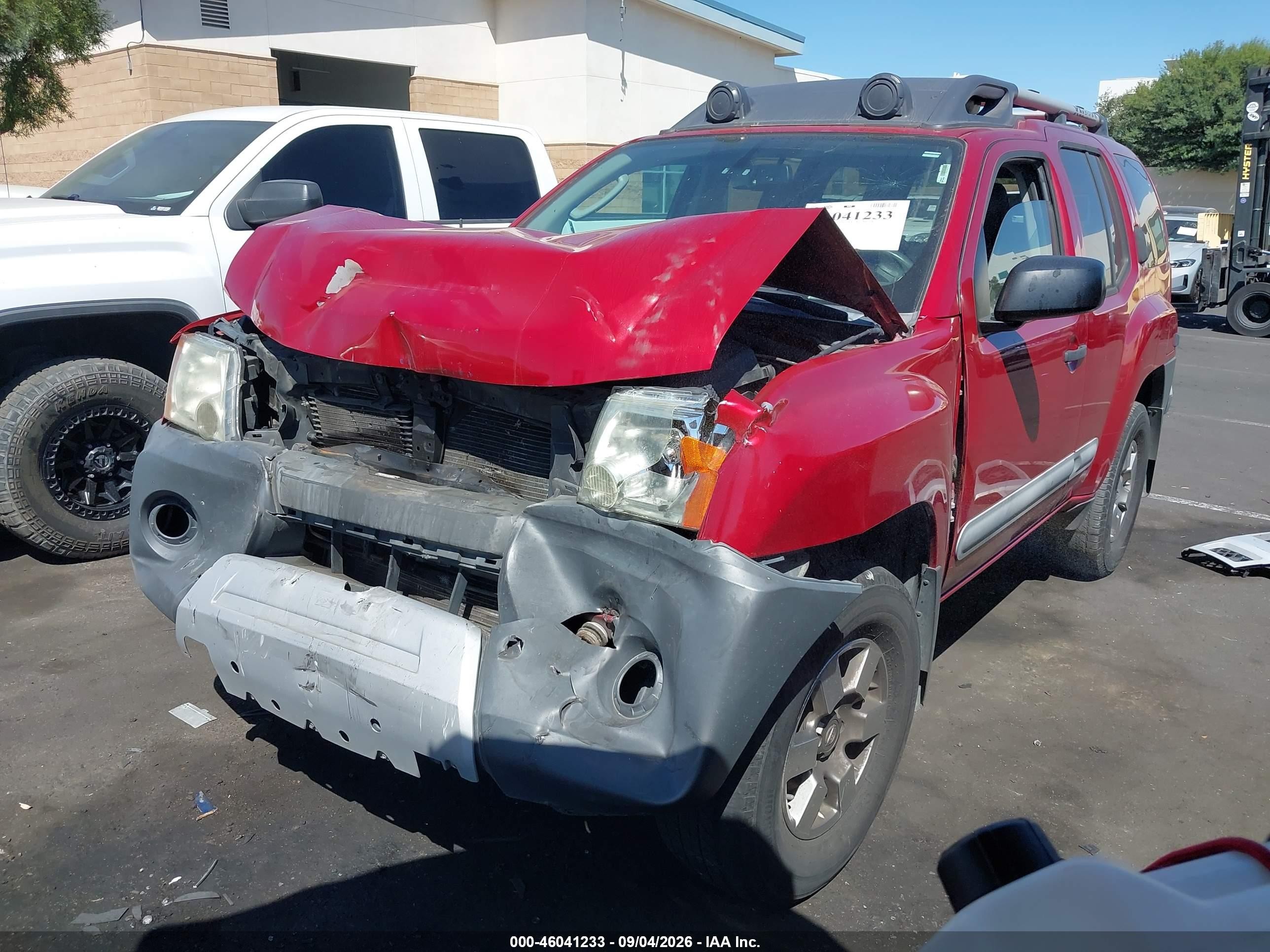 2011 Nissan Xterra VIN 5N1AN0NW7BC516050 IAAI salvage auction — Front End, Wait Title, sold $725 on 2026-09-20 (photo 2)