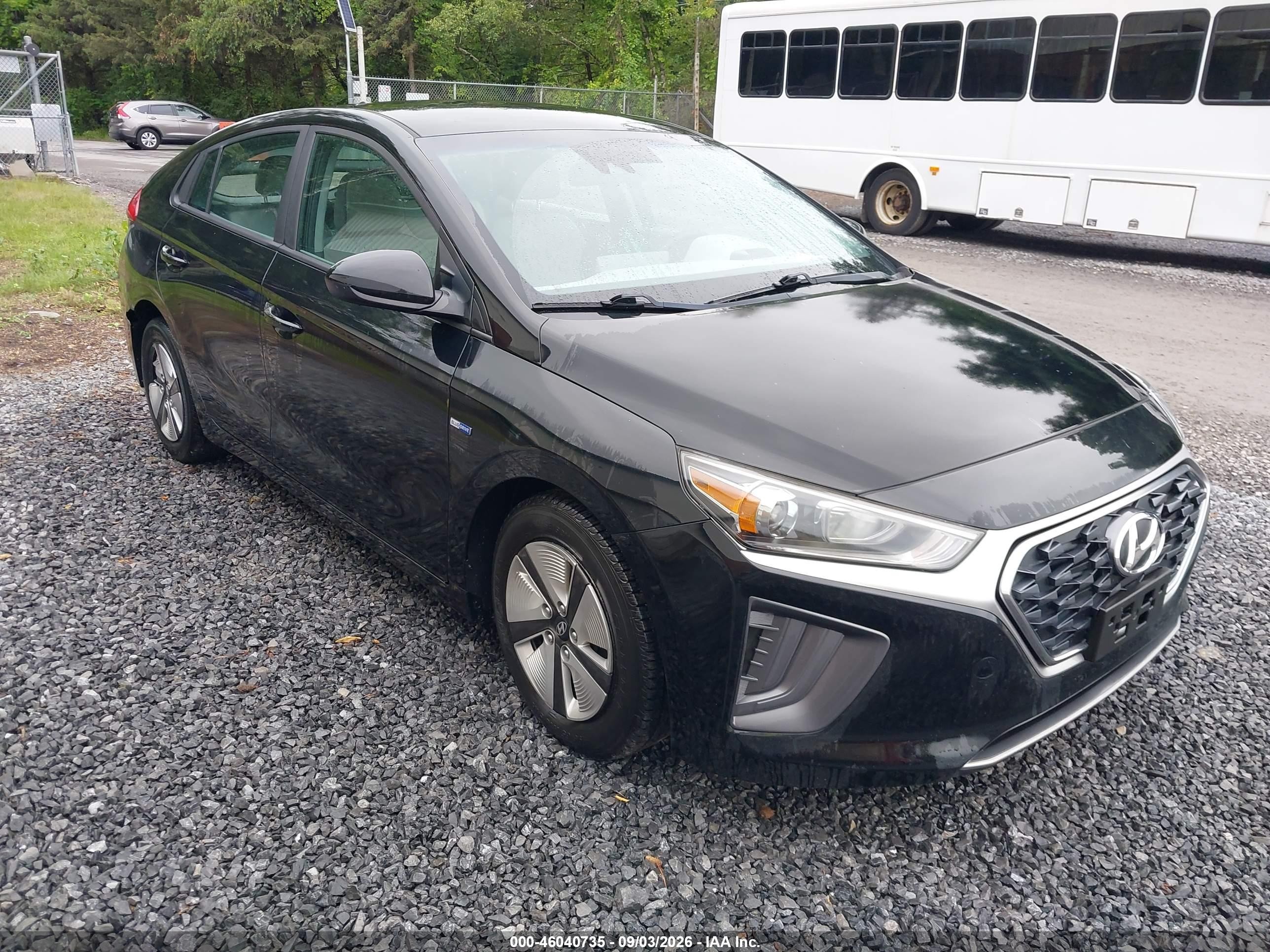2020 Hyundai Ioniq Hybrid VIN KMHC65LC9LU232569 — IAAI salvage auction photo