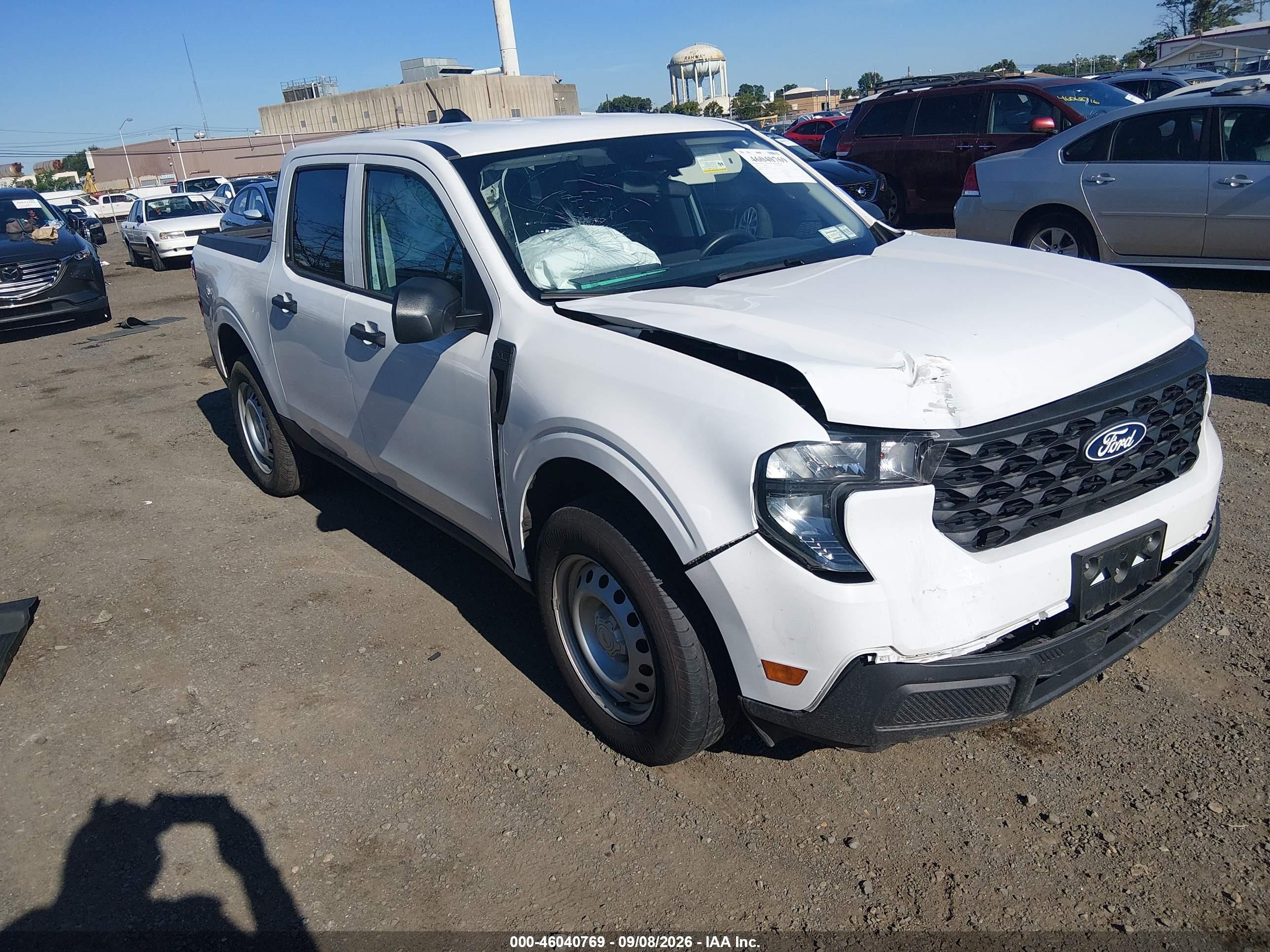 2025 Ford Maverick VIN 3FTTW8A3XSRA28572 — IAAI salvage auction photo