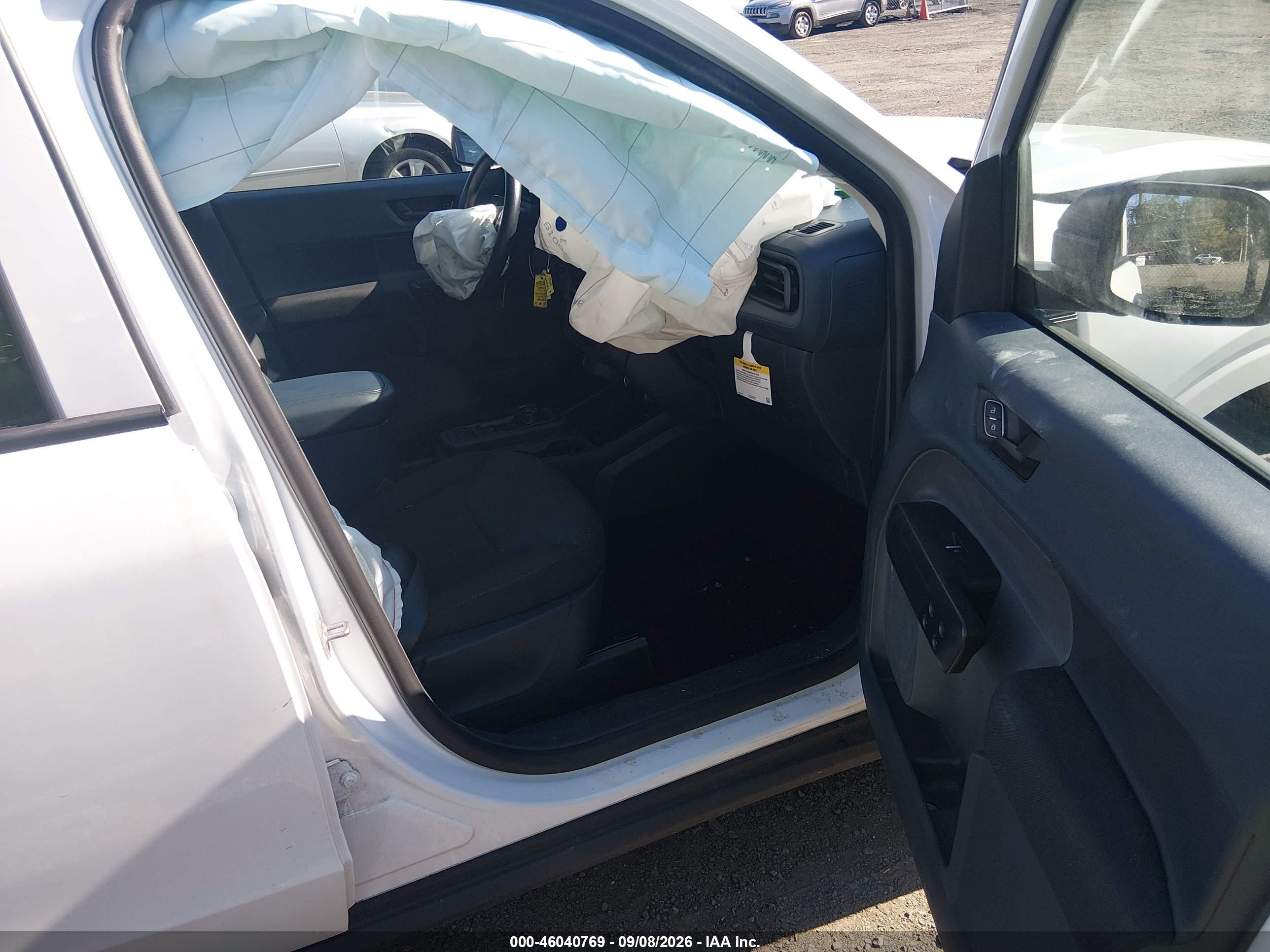 2025 Ford Maverick VIN 3FTTW8A3XSRA28572 IAAI salvage auction — Front End, Mv-907A (New York), sold $8,100 on 2026-09-25 (photo 5)