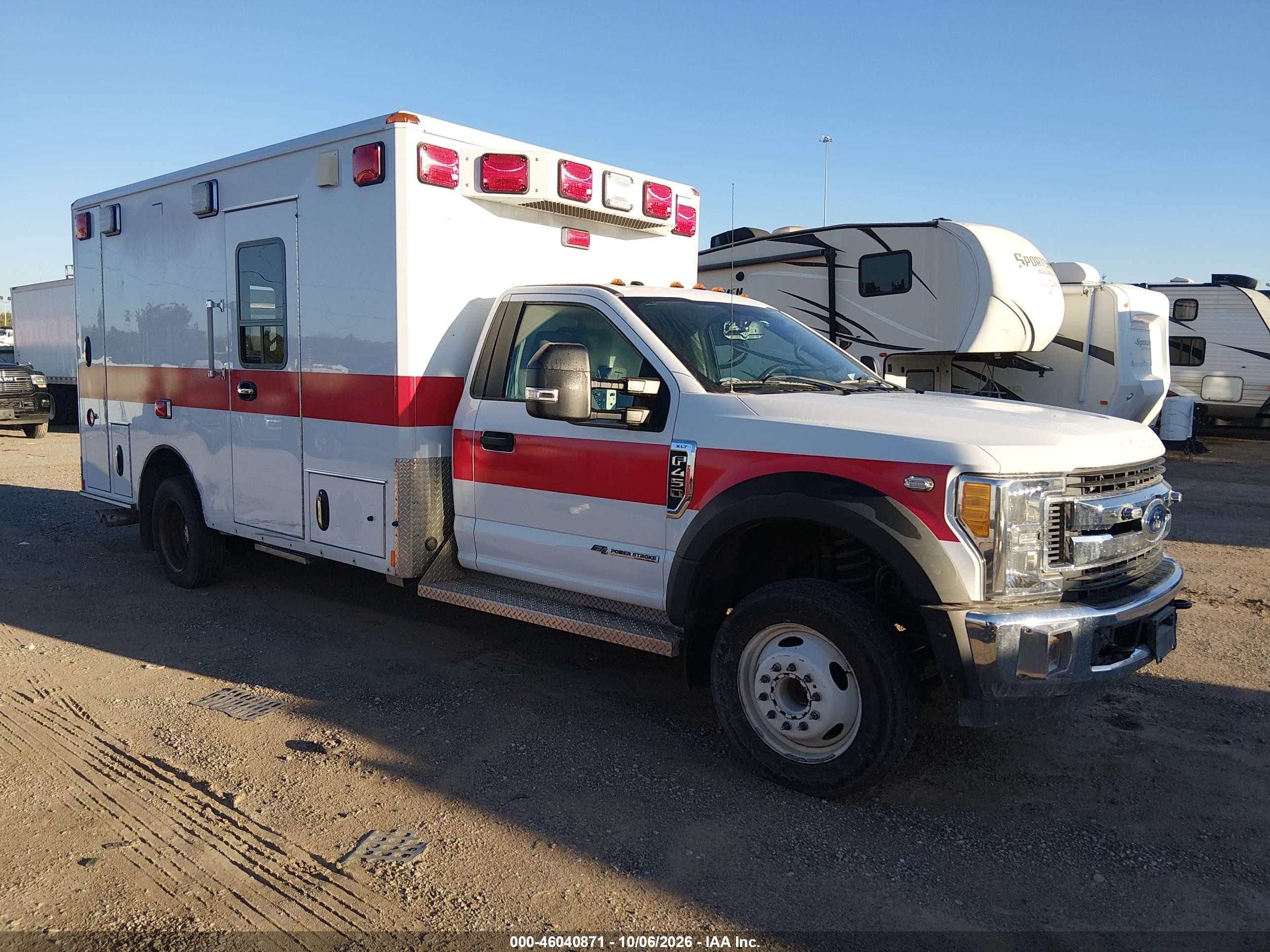 2017 Ford F-450 VIN 1FDUF4GT8HEE59021 — IAAI salvage auction photo