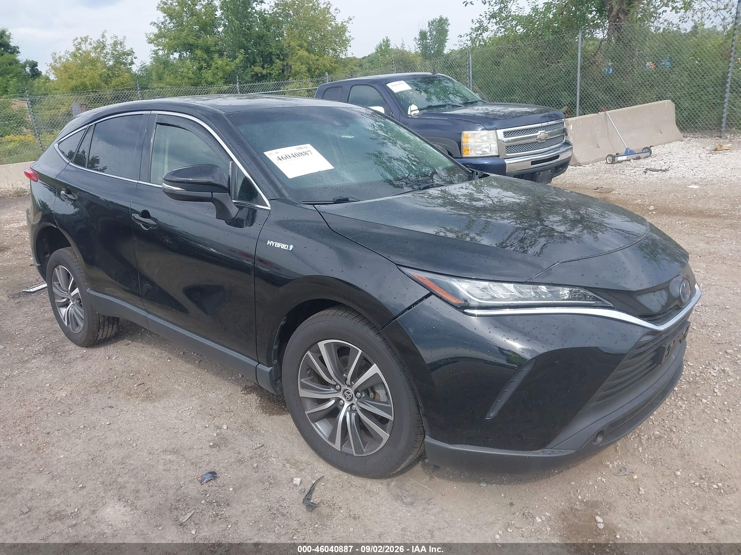 2021 Toyota Venza VIN JTEAAAAH8MJ083801 — IAAI salvage auction photo