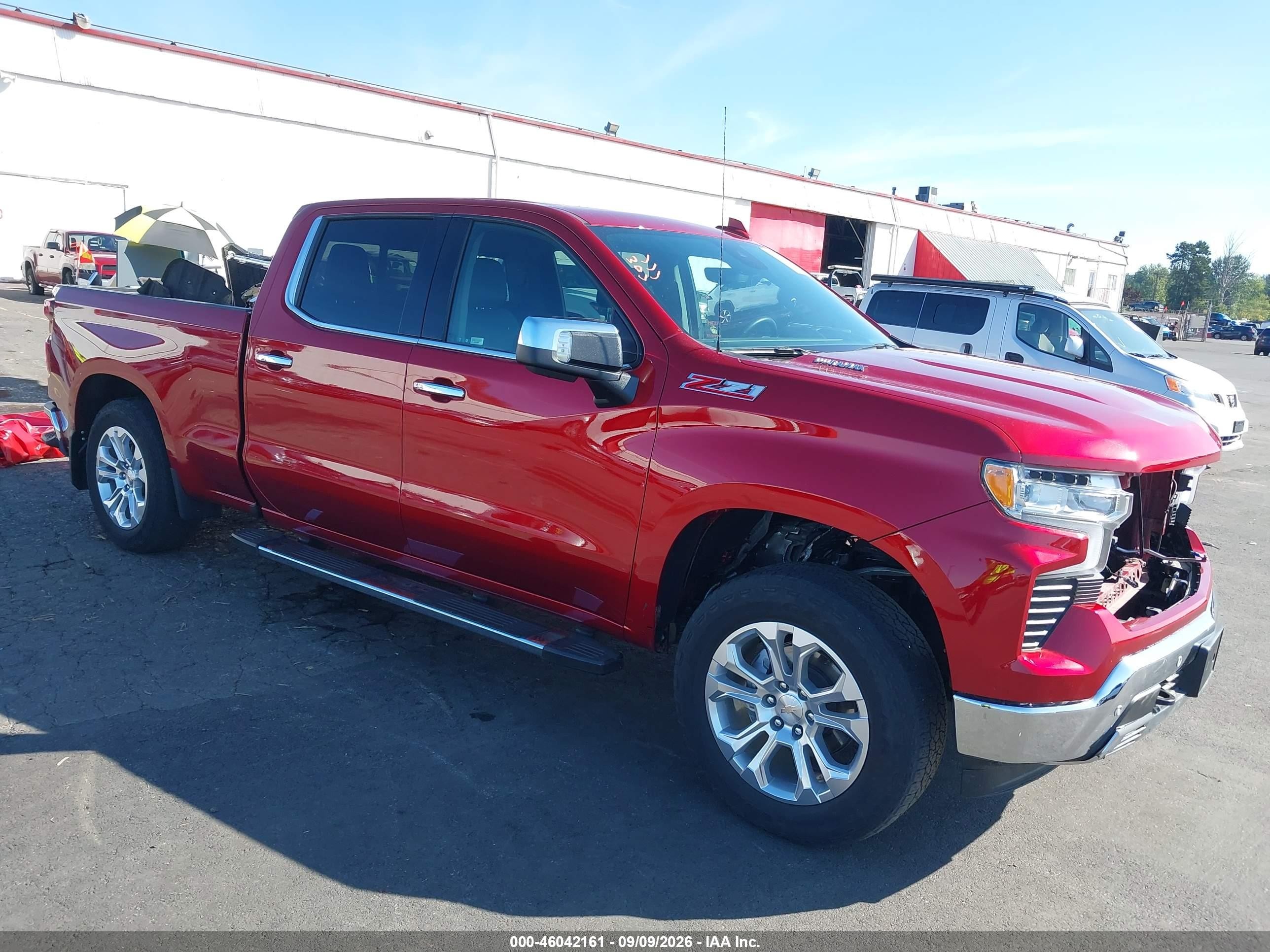 2024 Chevrolet Silverado 1500 VIN 1GCUDGE80RZ241370 — IAAI salvage auction photo