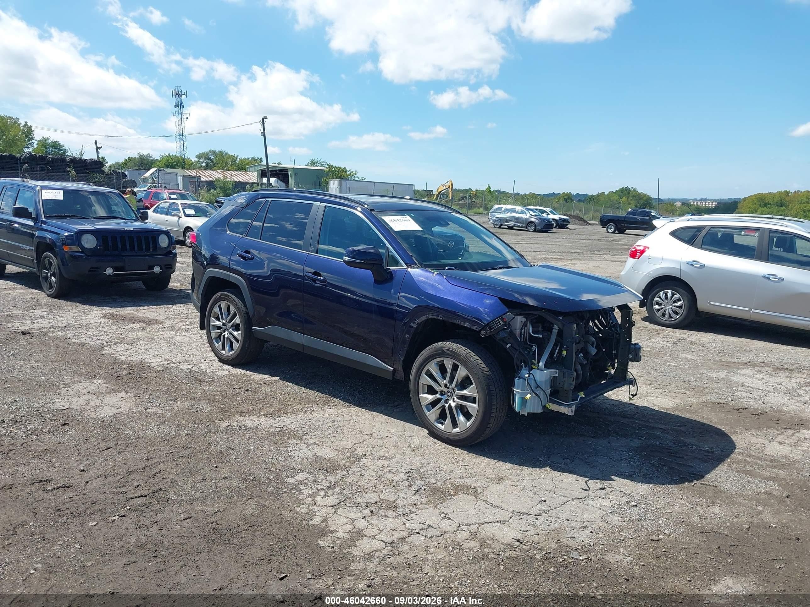 2021 Toyota RAV4 VIN 2T3A1RFV9MW208159 — IAAI salvage auction photo