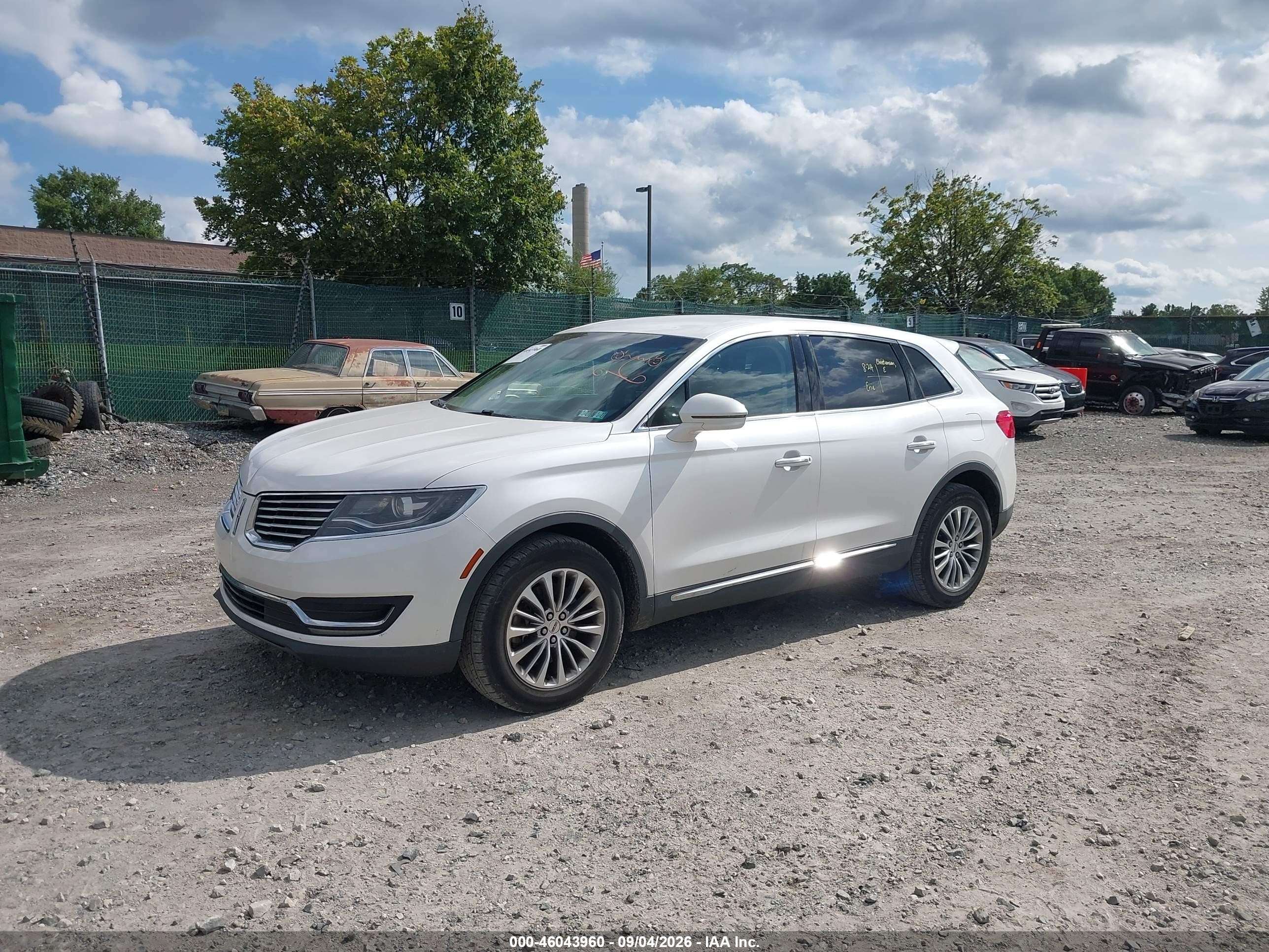 2016 Lincoln MKX VIN 2LMTJ8KR5GBL38152 IAAI salvage auction — Unknown, Salvage (Pennsylvania), sold $4,050 on 2026-09-19 (photo 2)