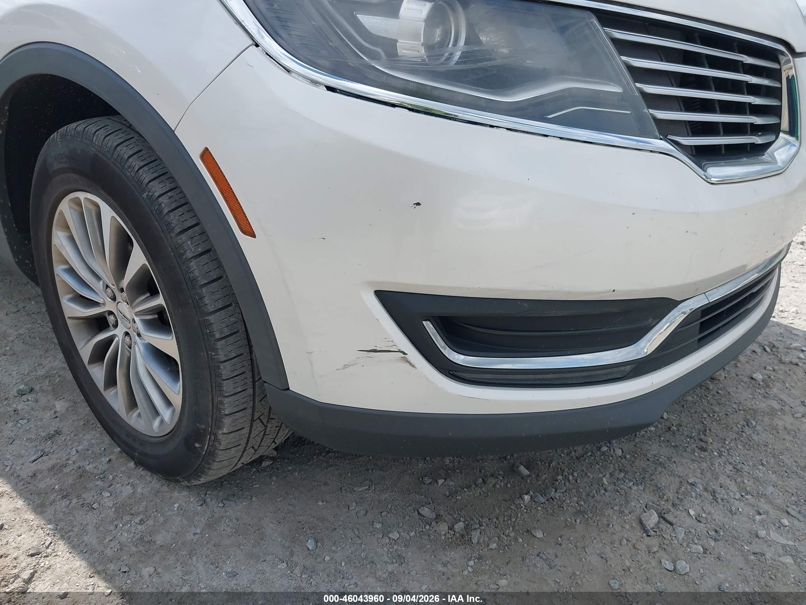 2016 Lincoln MKX VIN 2LMTJ8KR5GBL38152 IAAI salvage auction — Unknown, Salvage (Pennsylvania), sold $4,050 on 2026-09-19 (photo 6)