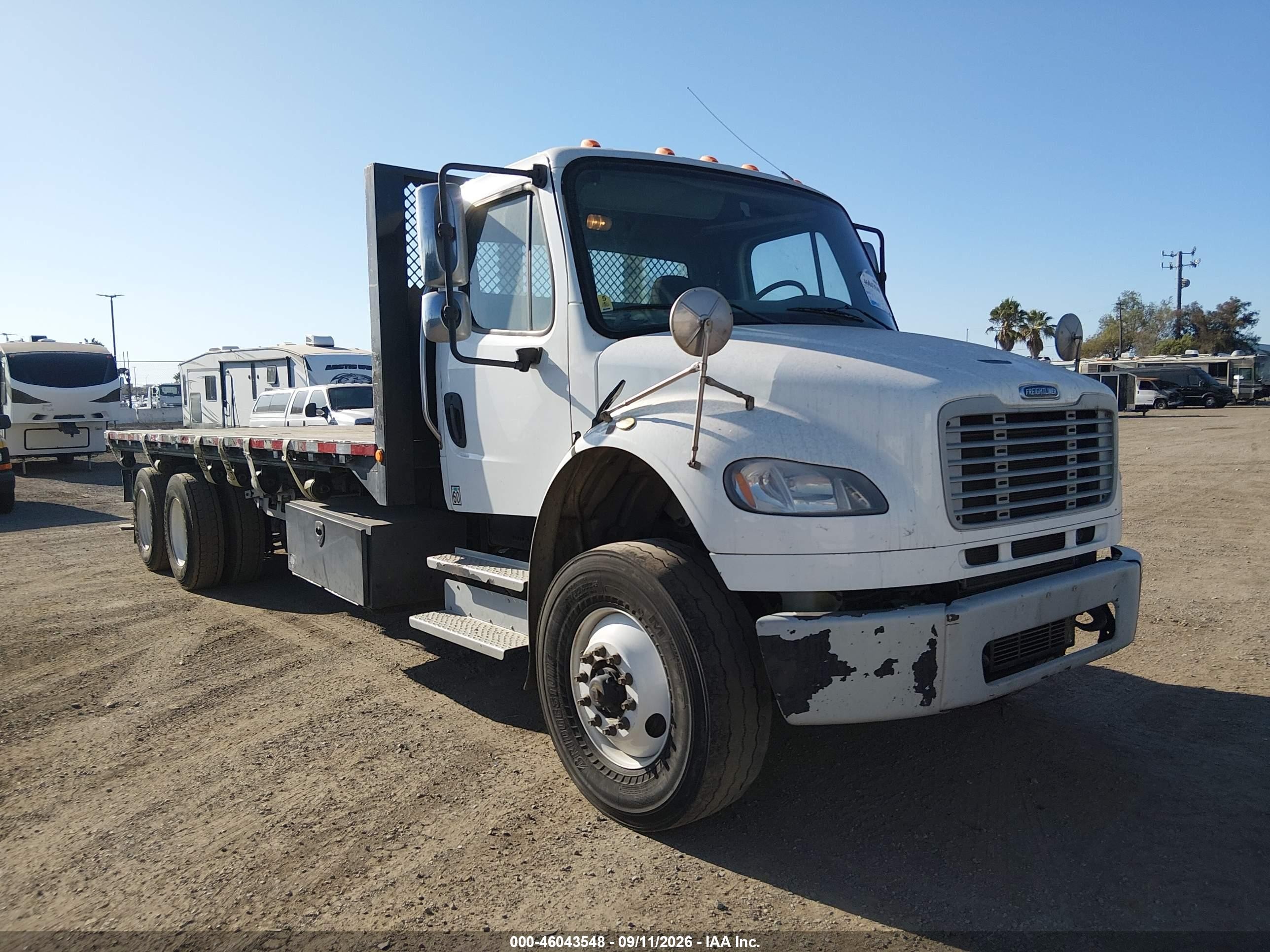 2016 Freightliner M2 106 VIN 1FVHCYCY9GHHG8391 — IAAI salvage auction photo