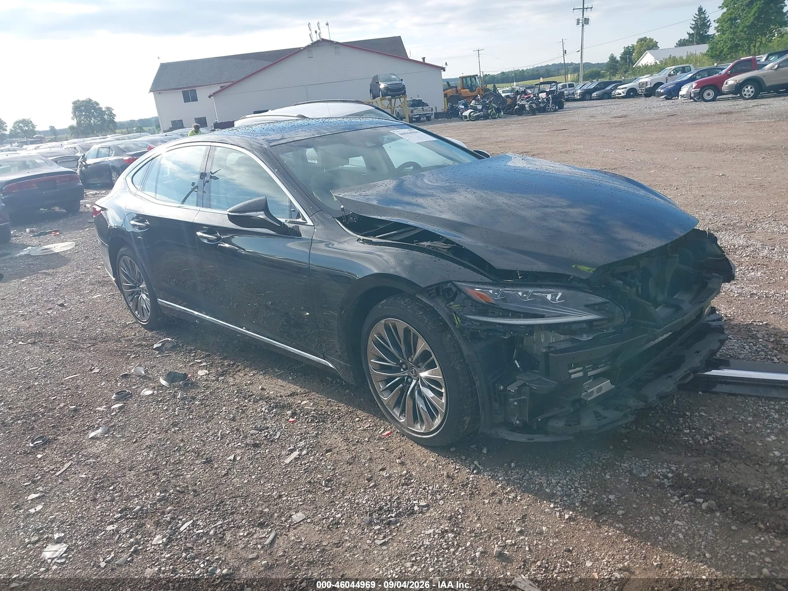 2019 Lexus LS 500 VIN JTHC51FFXK5006442 — IAAI salvage auction photo