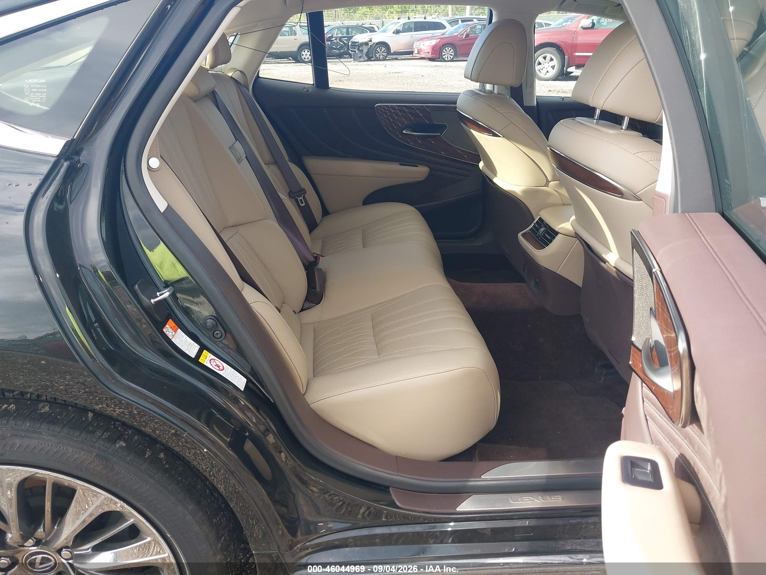 2019 Lexus Ls VIN JTHC51FFXK5006442 IAAI salvage auction — Front End, Salvage (Pennsylvania), sold $11,100 on 2026-09-13 (photo 8)