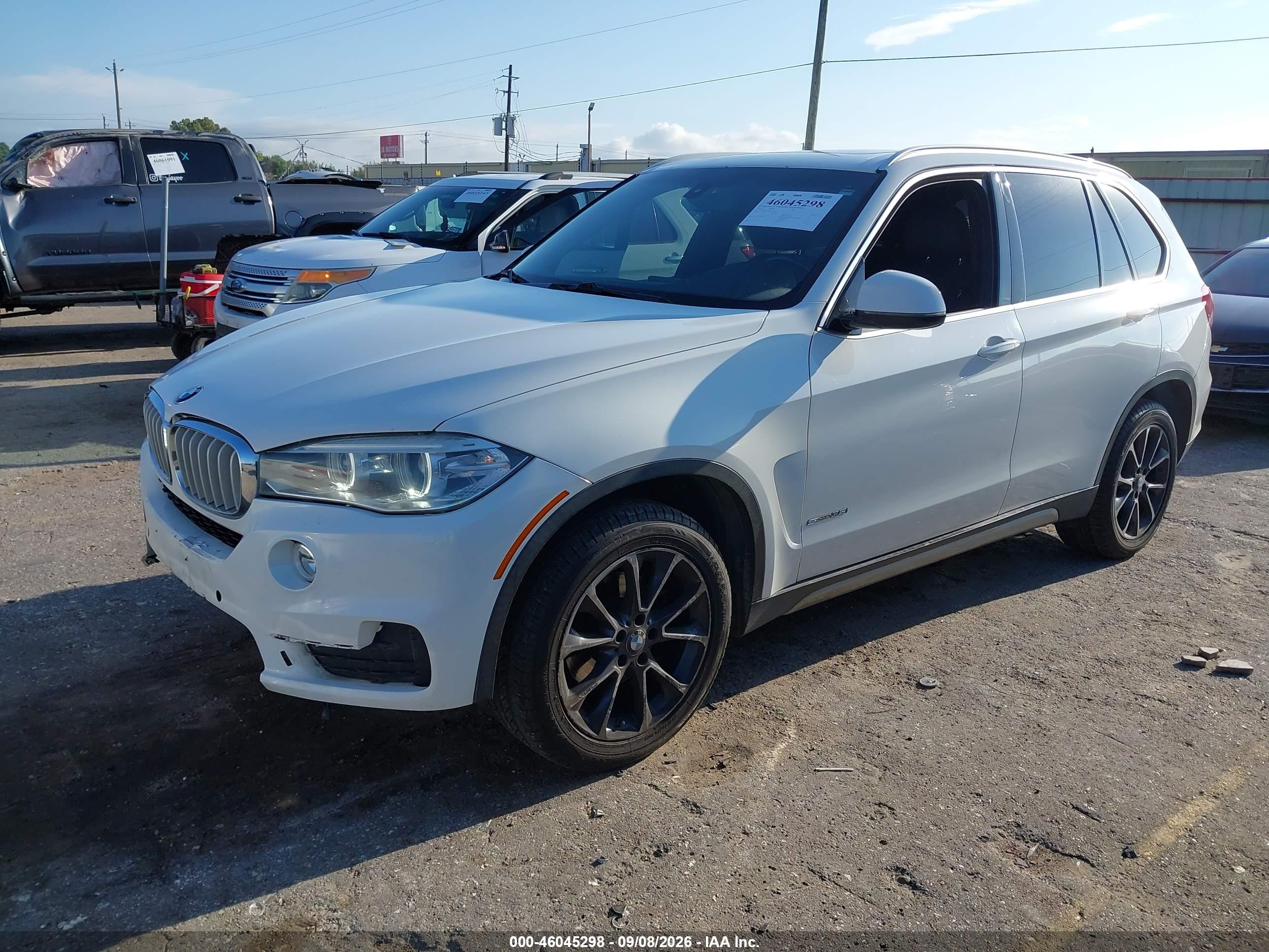 2018 BMW X5 VIN 5UXKR2C5XJ0Z16332 IAAI salvage auction — Front End, Salvage (Texas), sold $2,500 on 2026-09-24 (photo 2)