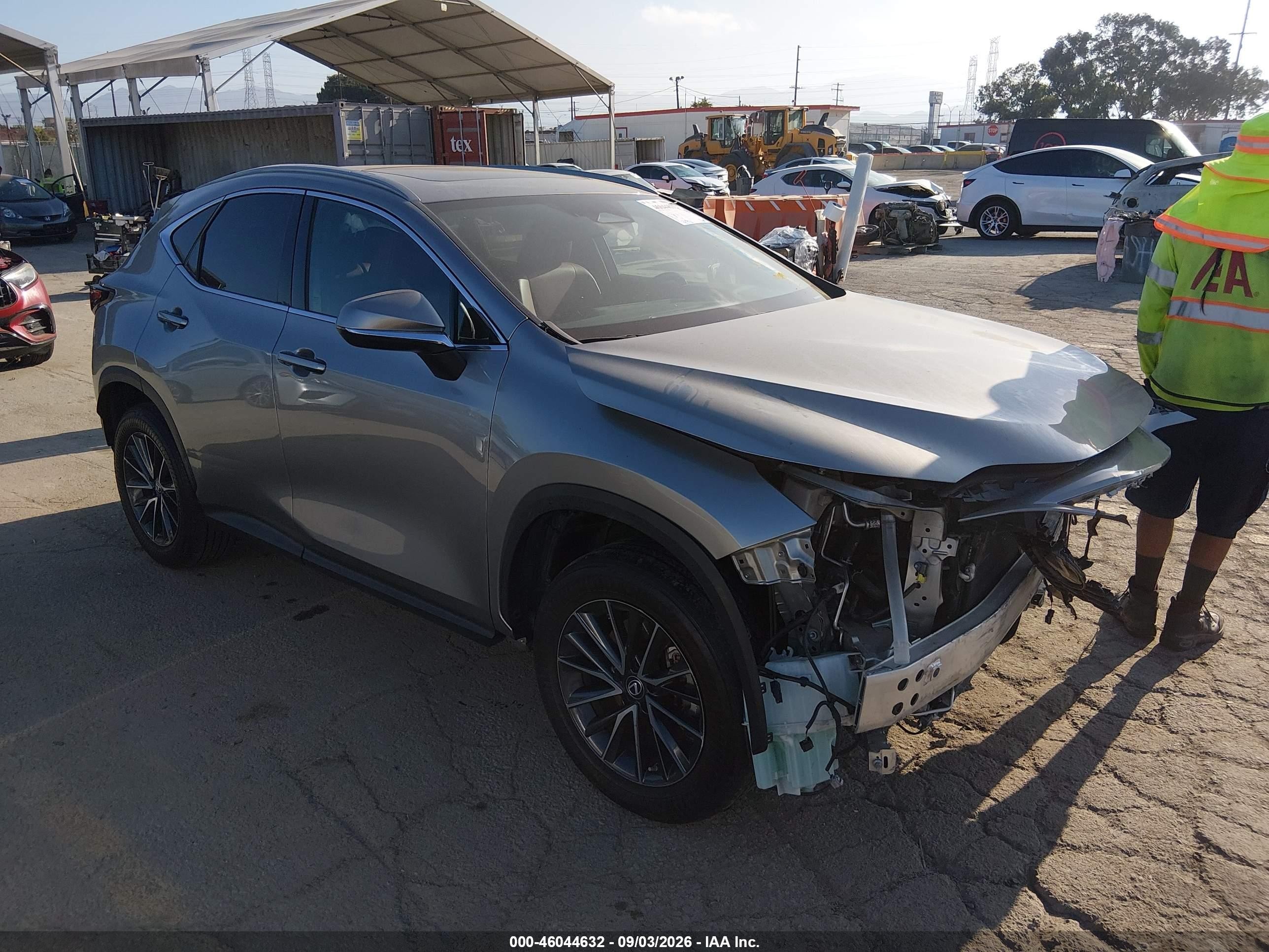 2022 Lexus NX 350 VIN 2T2AGCEZ7NC013295 — IAAI salvage auction photo