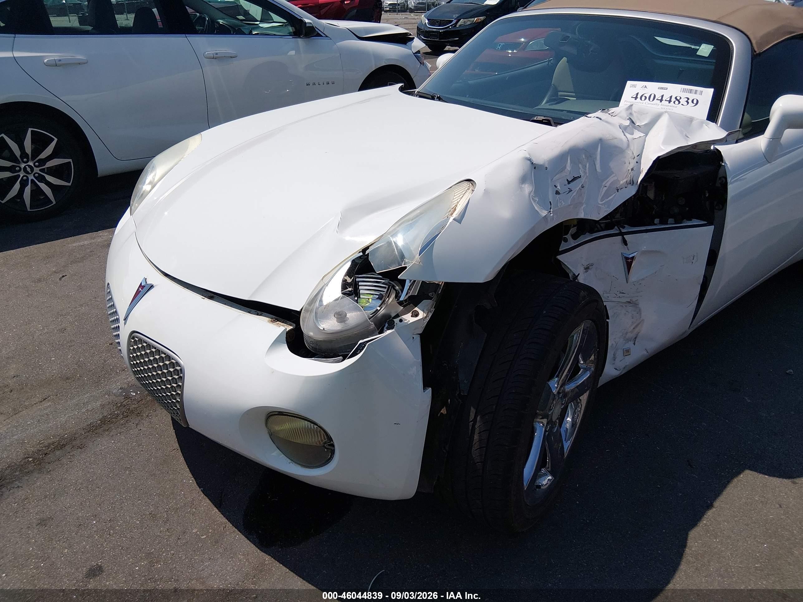 2008 Pontiac Solstice VIN 1G2MB35BX8Y107193 IAAI salvage auction — Unknown, Salvage (North Carolina), sold $1,525 on 2026-10-12 (photo 6)