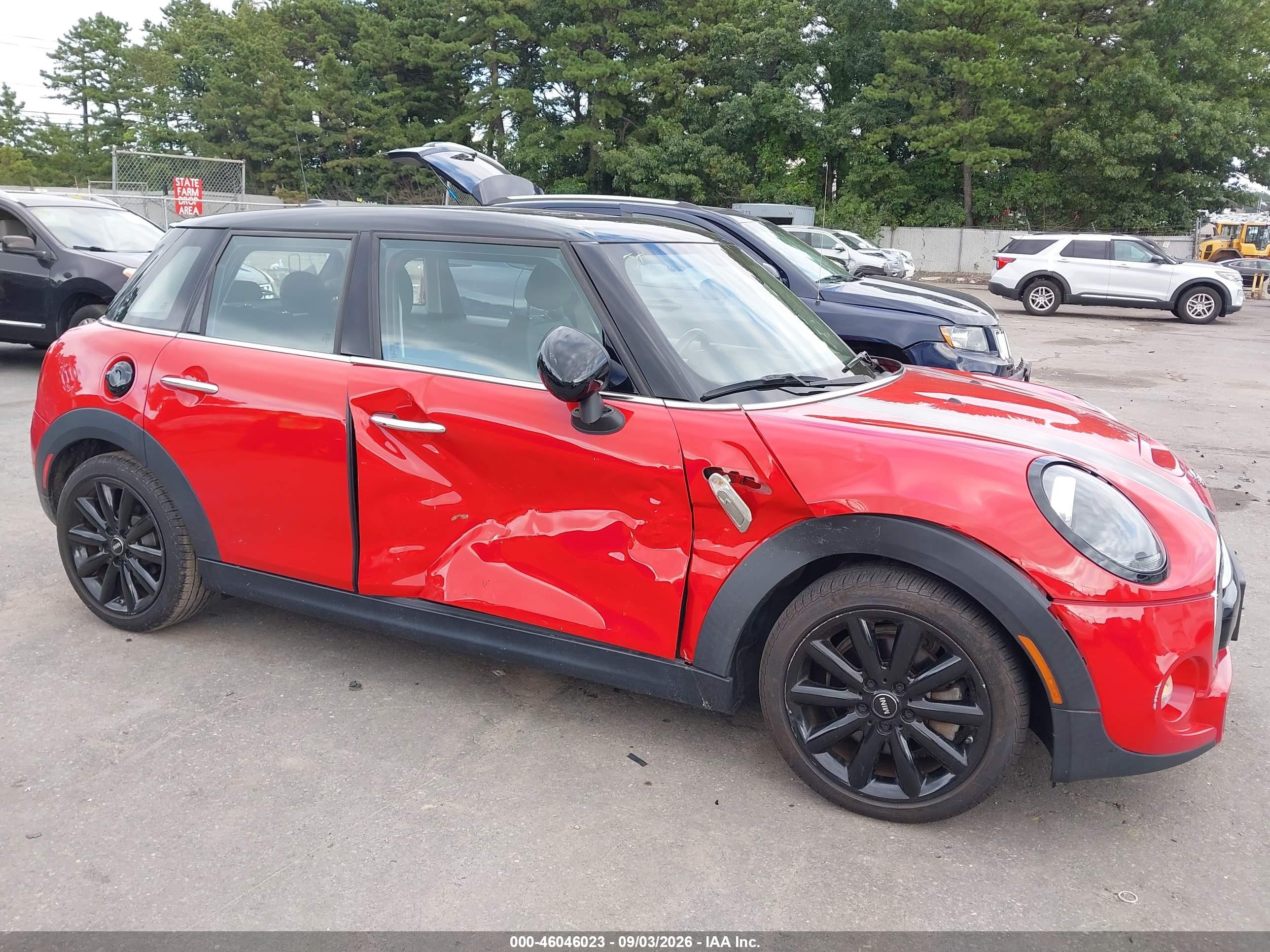 2019 Mini Hardtop VIN WMWXU3C54K2H87845 IAAI salvage auction — Side, Mv-907A (New York), sold $4,200 on 2026-09-24 (photo 6)