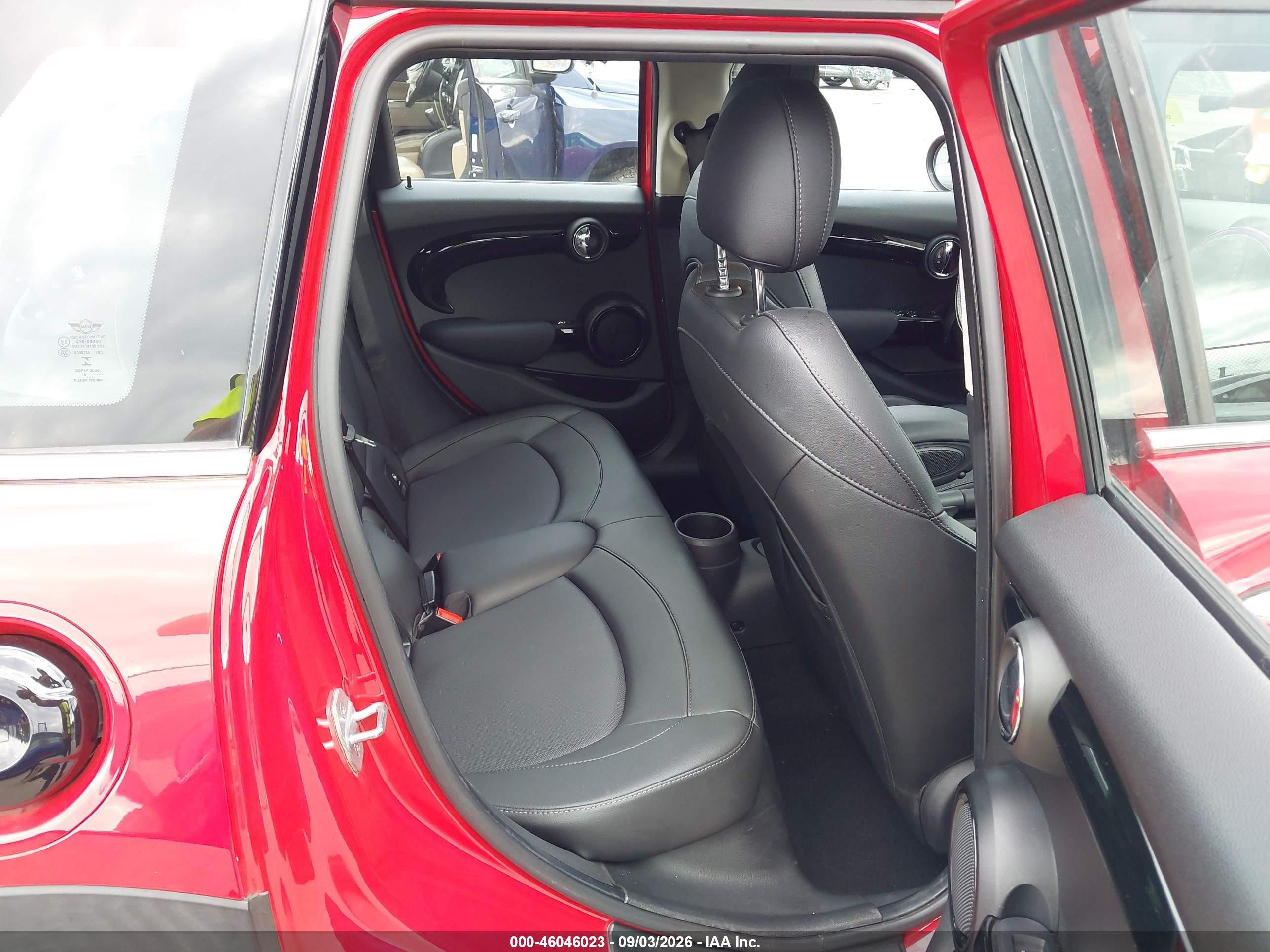 2019 Mini Hardtop VIN WMWXU3C54K2H87845 IAAI salvage auction — Side, Mv-907A (New York), sold $4,200 on 2026-09-24 (photo 8)