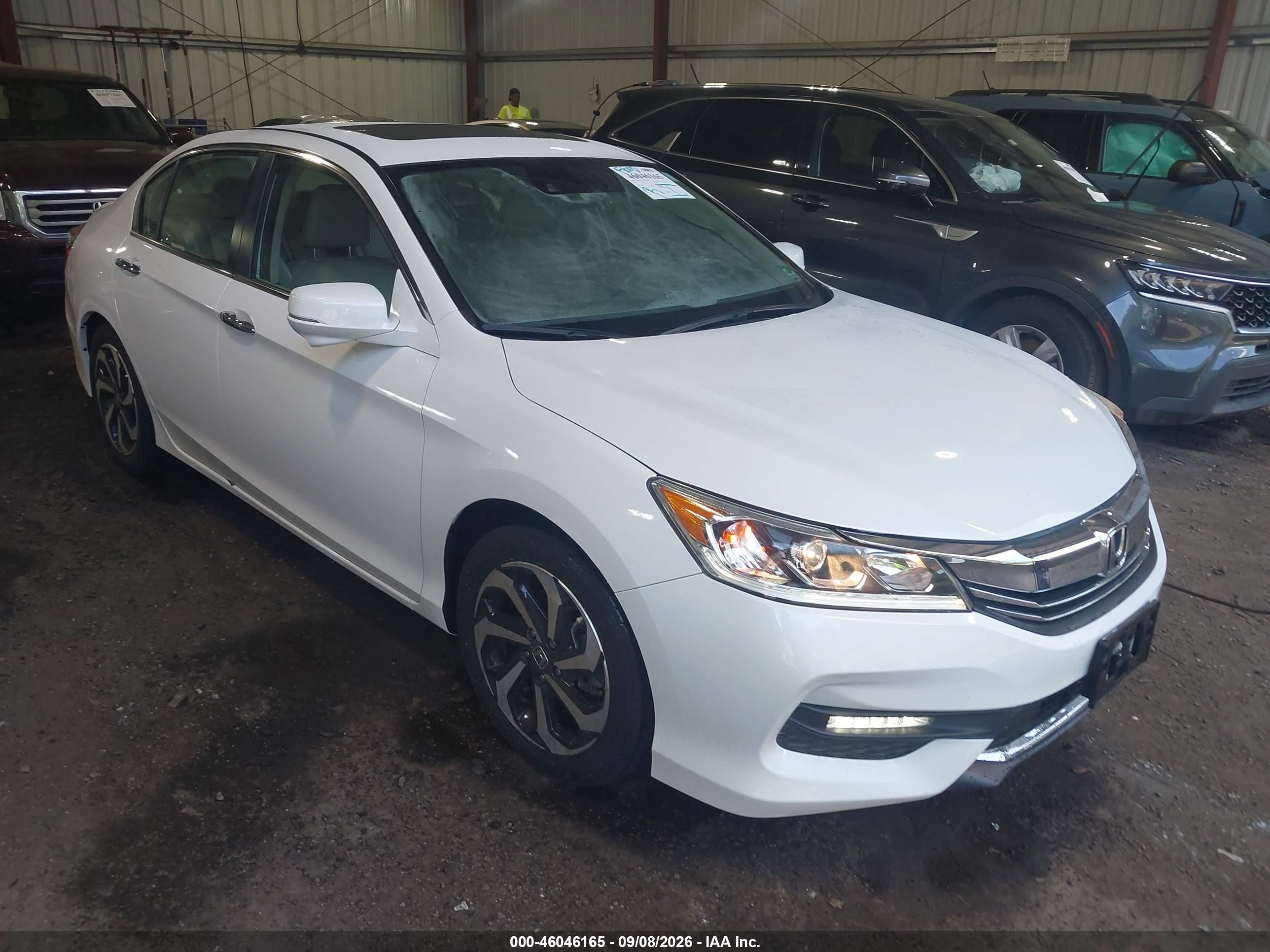 2017 Honda Accord VIN 1HGCR2F9XHA177487 — IAAI salvage auction photo