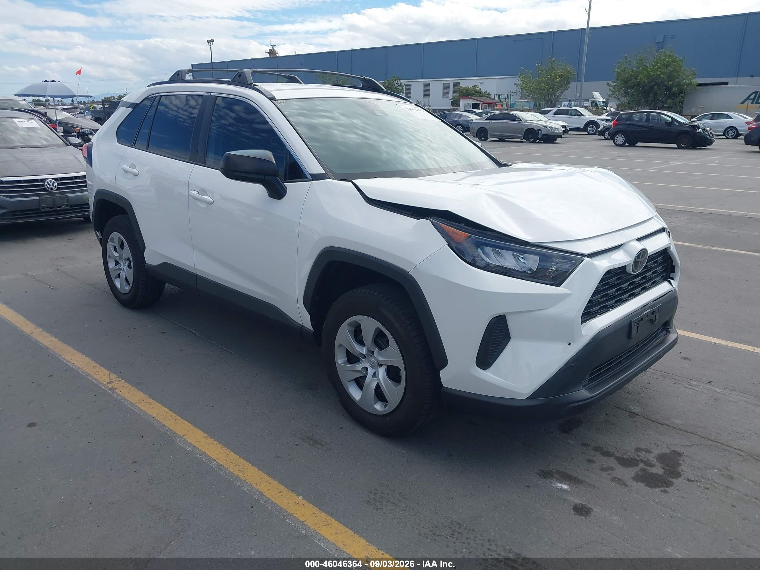 2020 Toyota RAV4 VIN 2T3H1RFV0LW087177 — IAAI salvage auction photo