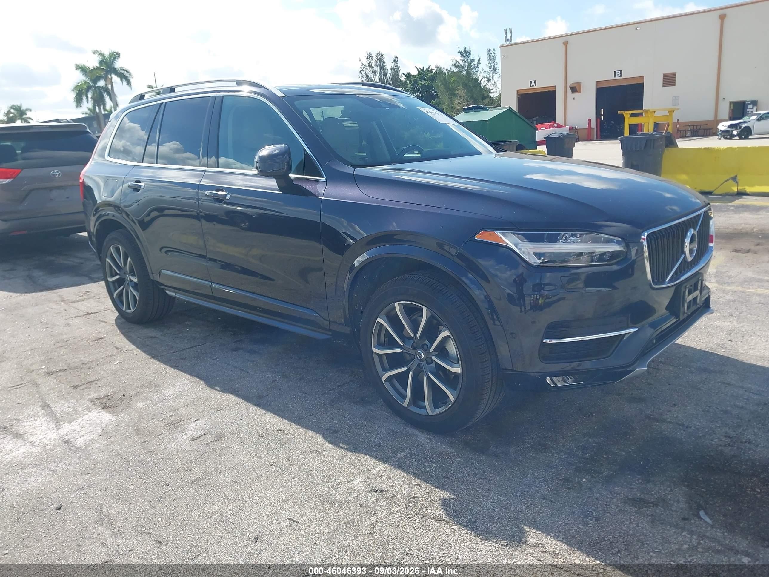 2016 Volvo XC90 VIN YV4A22PK8G1095099 — IAAI salvage auction photo