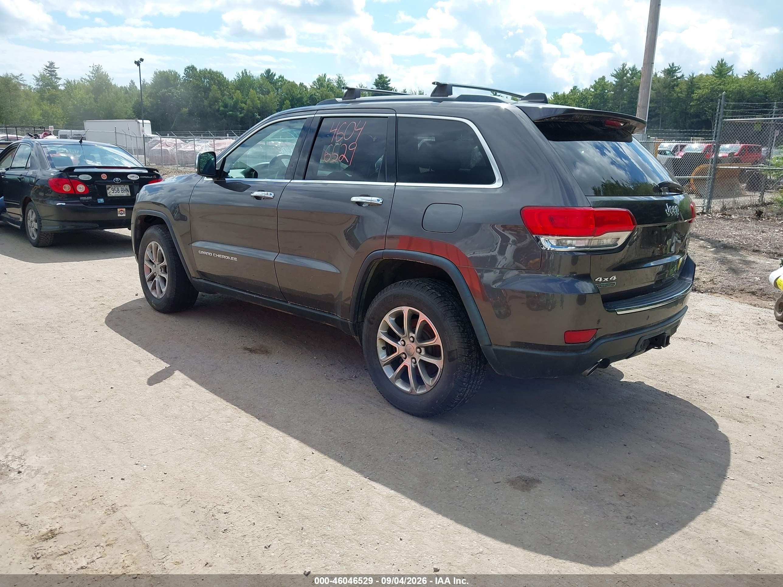 2015 Jeep Grand cherokee VIN 1C4RJFBM6FC732258 IAAI salvage auction — Normal Wear, Original (New Hampshire), sold $1,275 on 2026-10-03 (photo 3)