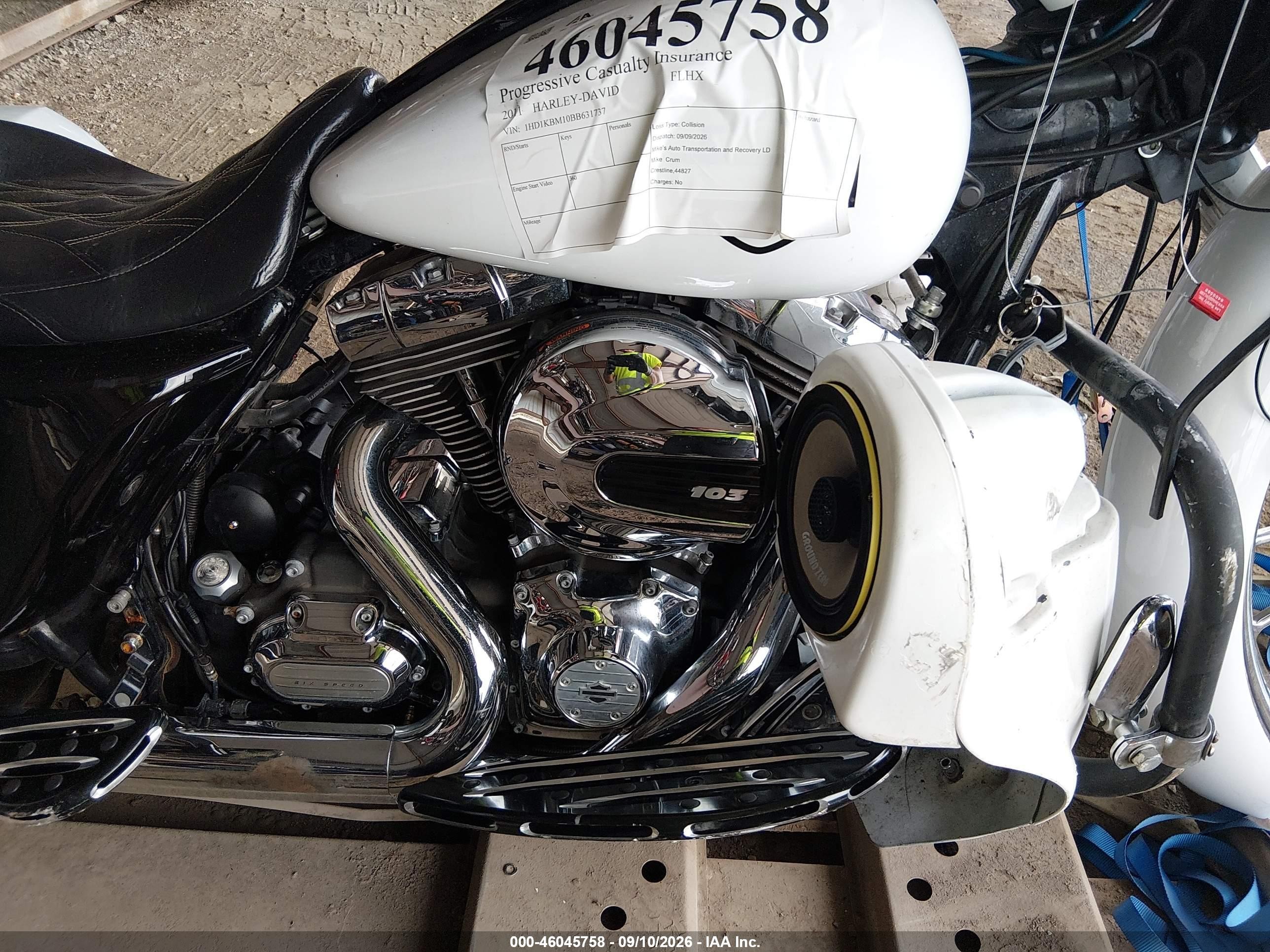 2011 Harley-davidson Street glide VIN 1HD1KBM10BB631737 IAAI salvage auction — Front End, Salvage (Ohio), sold $3,500 on 2026-09-26 (photo 8)