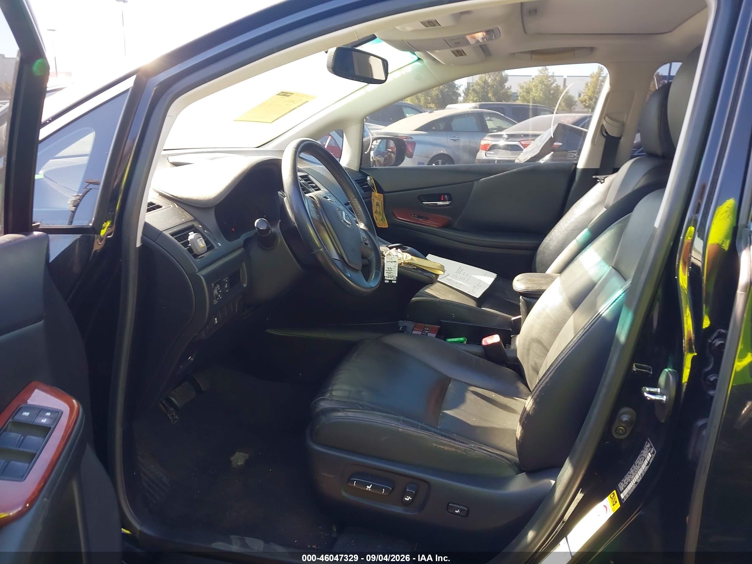 2010 Lexus HS 250h VIN JTHBB1BA4A2014275 IAAI salvage auction — Unknown, Salvage Certificate (California), sold $925 on 2026-09-13 (photo 5)