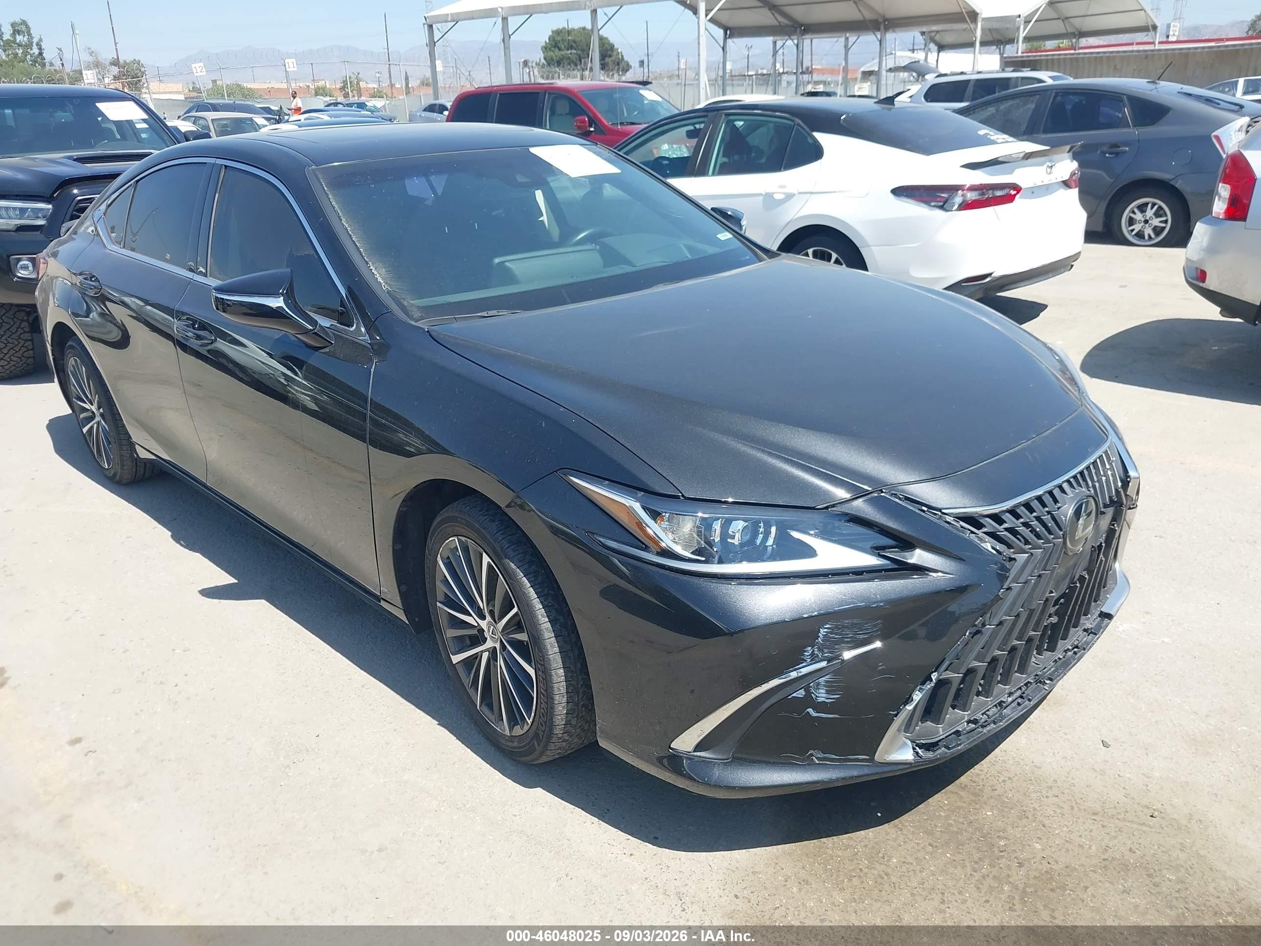 2024 Lexus ES 300h VIN 58ADA1C16RU039050 — IAAI salvage auction photo