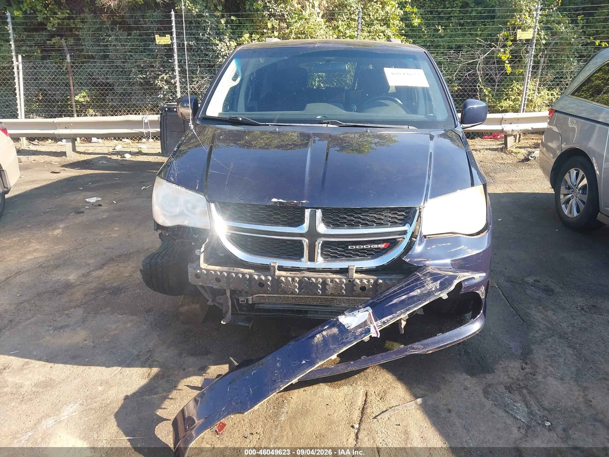 2014 Dodge Caravan VIN 2C4RDGCG3ER304790 IAAI salvage auction — Front End, Salvage (North Carolina), sold $2,050 on 2026-09-23 (photo 6)