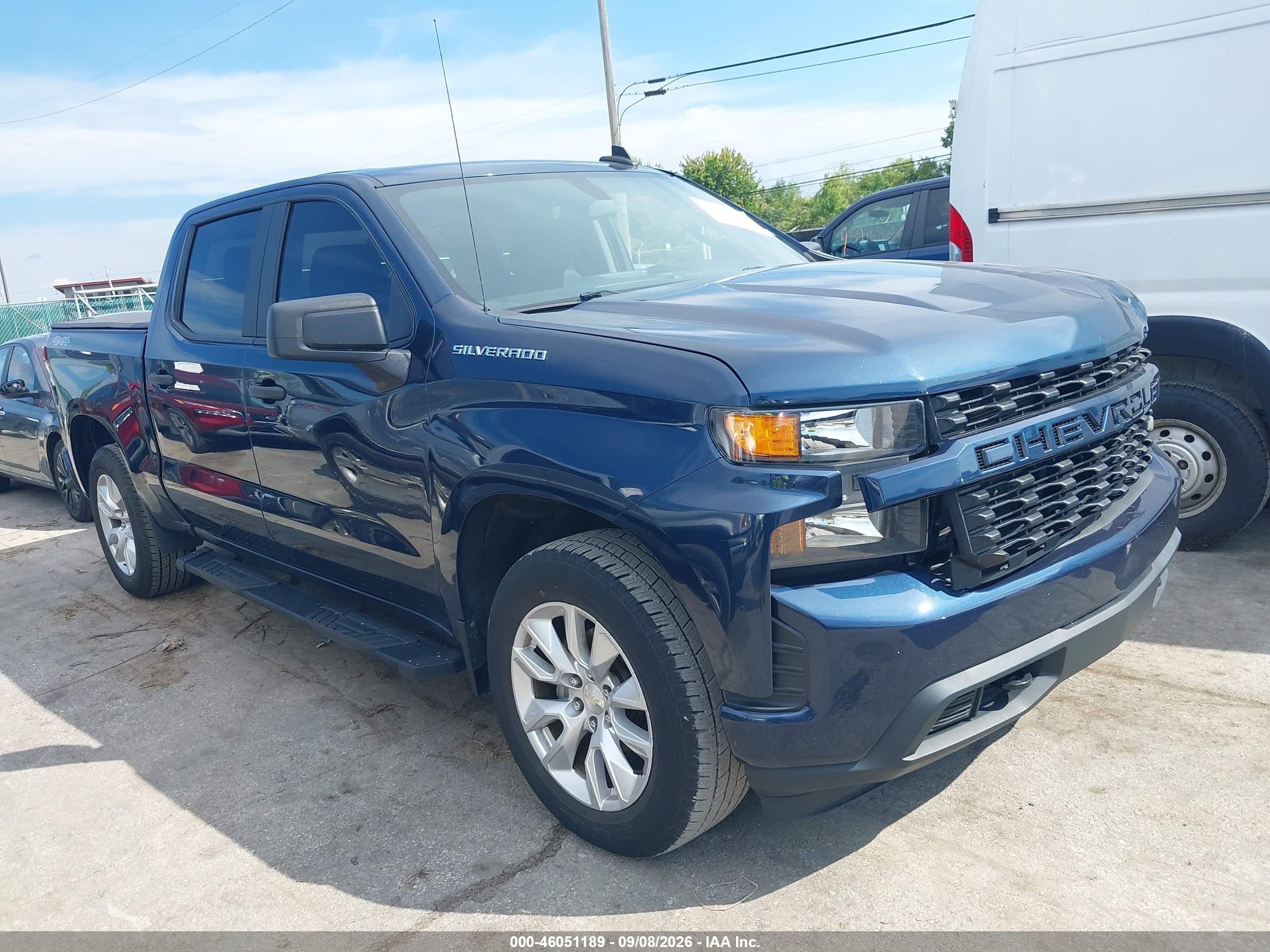 2020 Chevrolet Silverado 1500 VIN 1GCUYBEF0LZ247747 — IAAI salvage auction photo