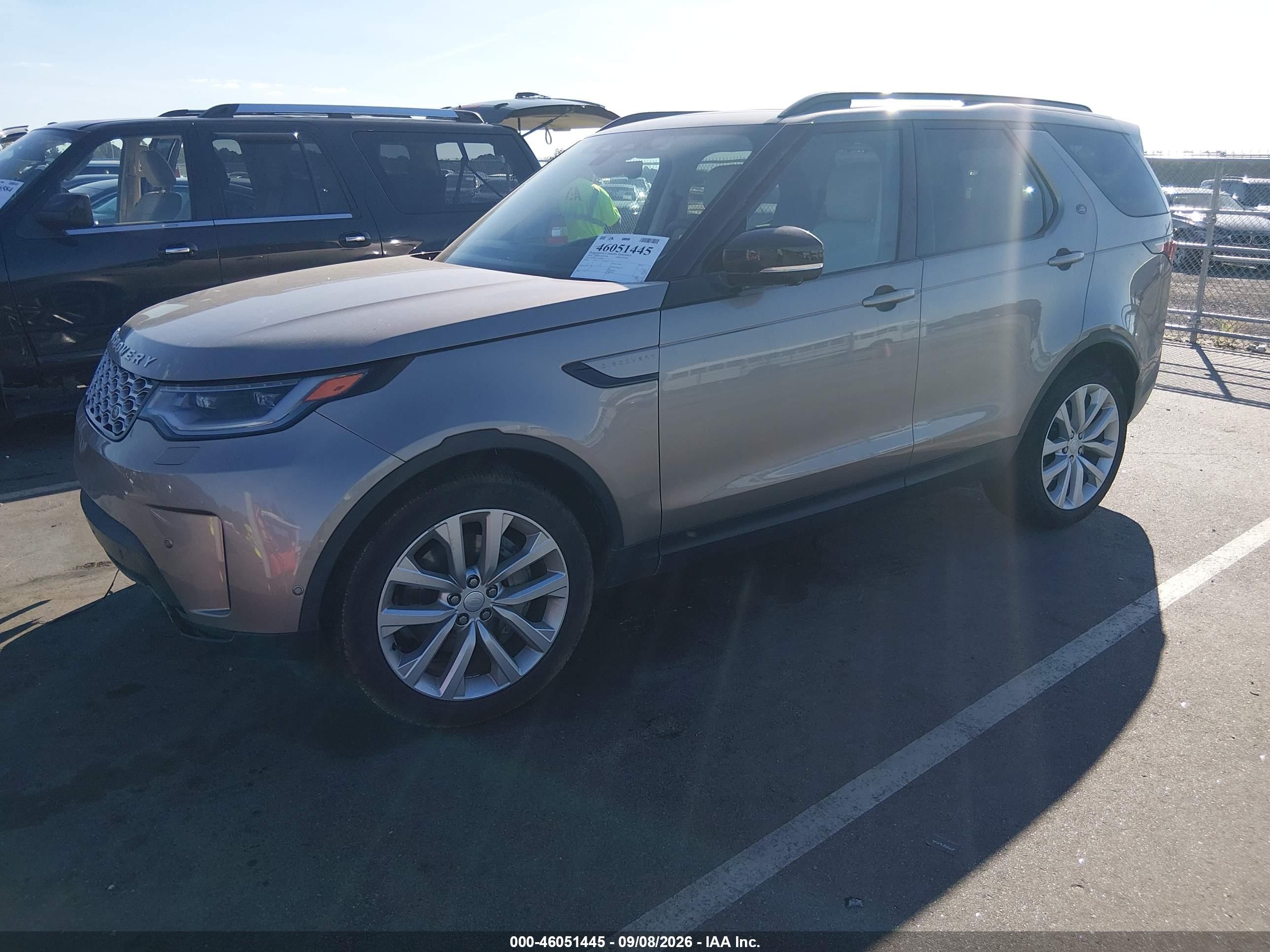2024 Land rover Discovery VIN SALRJ2EX7R2498827 IAAI salvage auction — Unknown, Salvage (North Carolina), sold $15,000 on 2026-10-02 (photo 2)