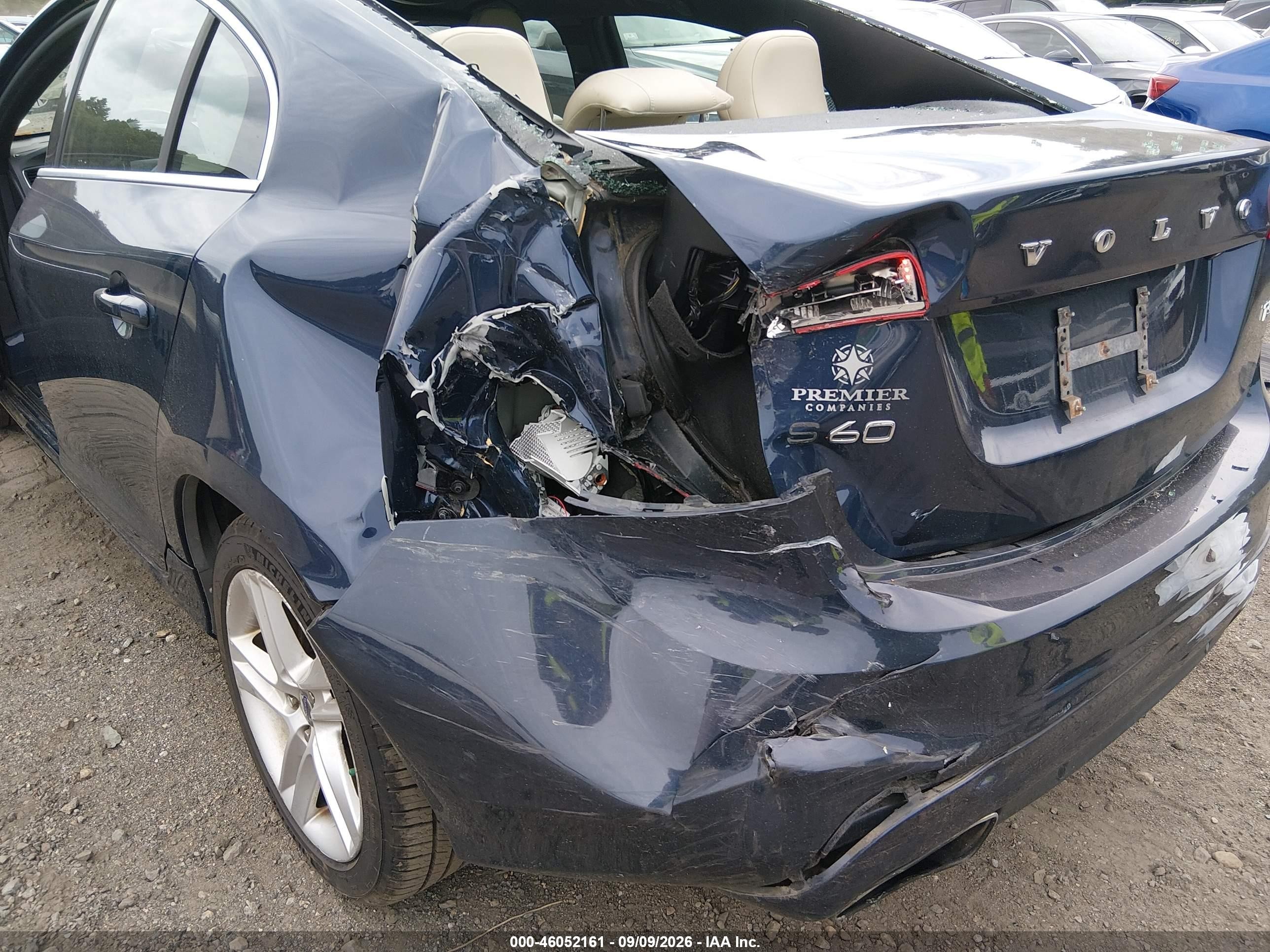 2015 Volvo S60 VIN YV140MFM7F1346675 IAAI salvage auction — Rear End, Clear (Massachusetts), sold $675 on 2026-09-24 (photo 6)