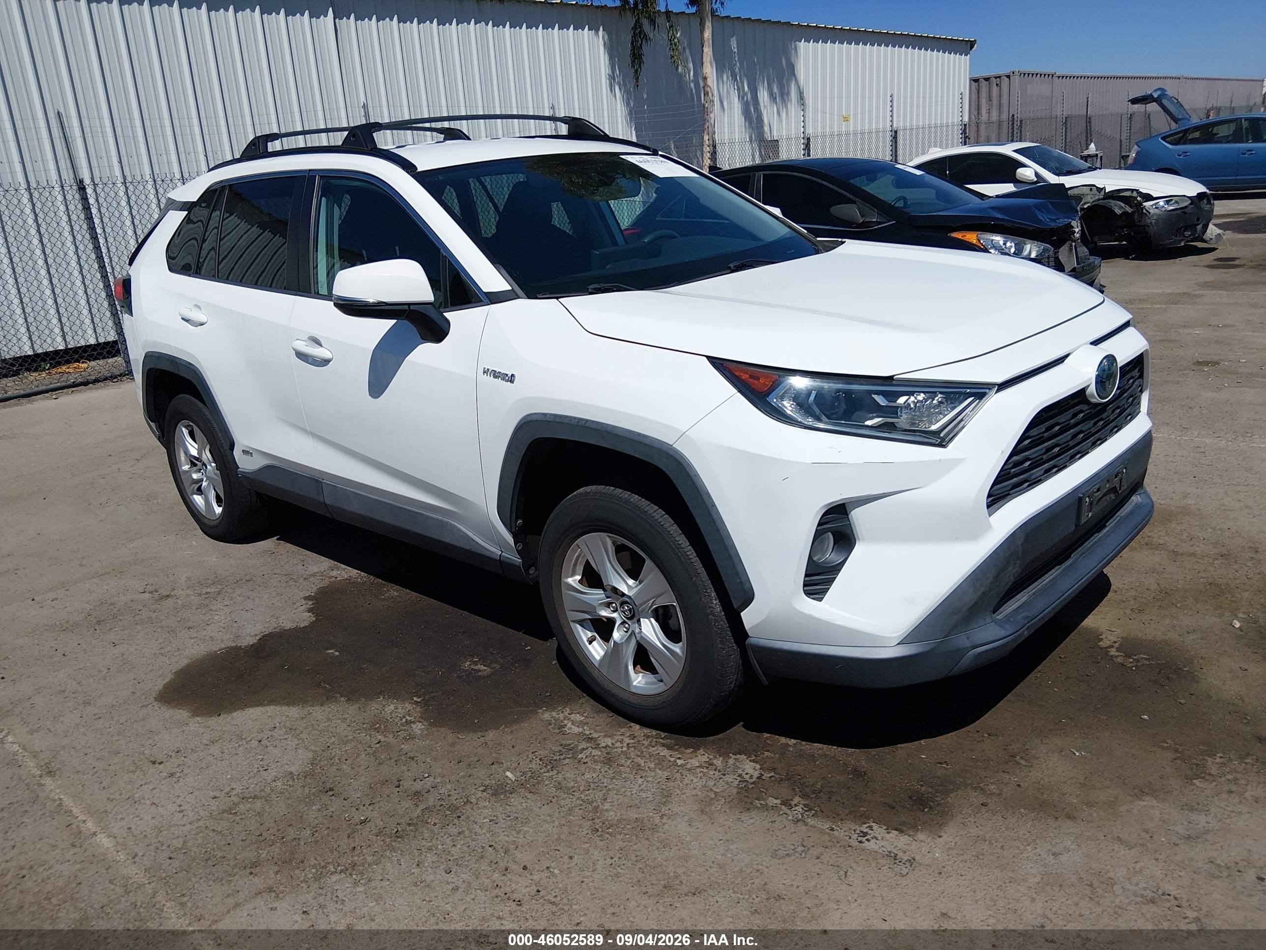 2020 Toyota RAV4 Hybrid VIN 2T3RWRFV8LW069354 — IAAI salvage auction photo