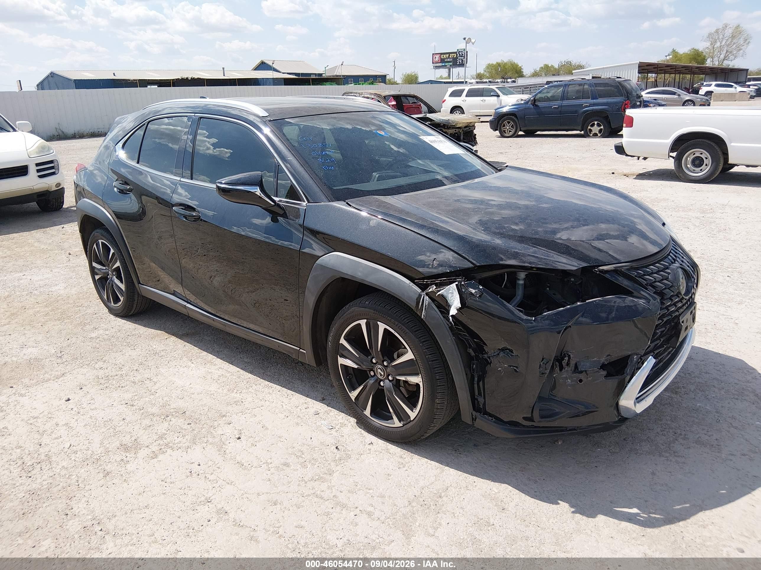 2020 Lexus UX 200 VIN JTHX3JBH2L2026587 — IAAI salvage auction photo