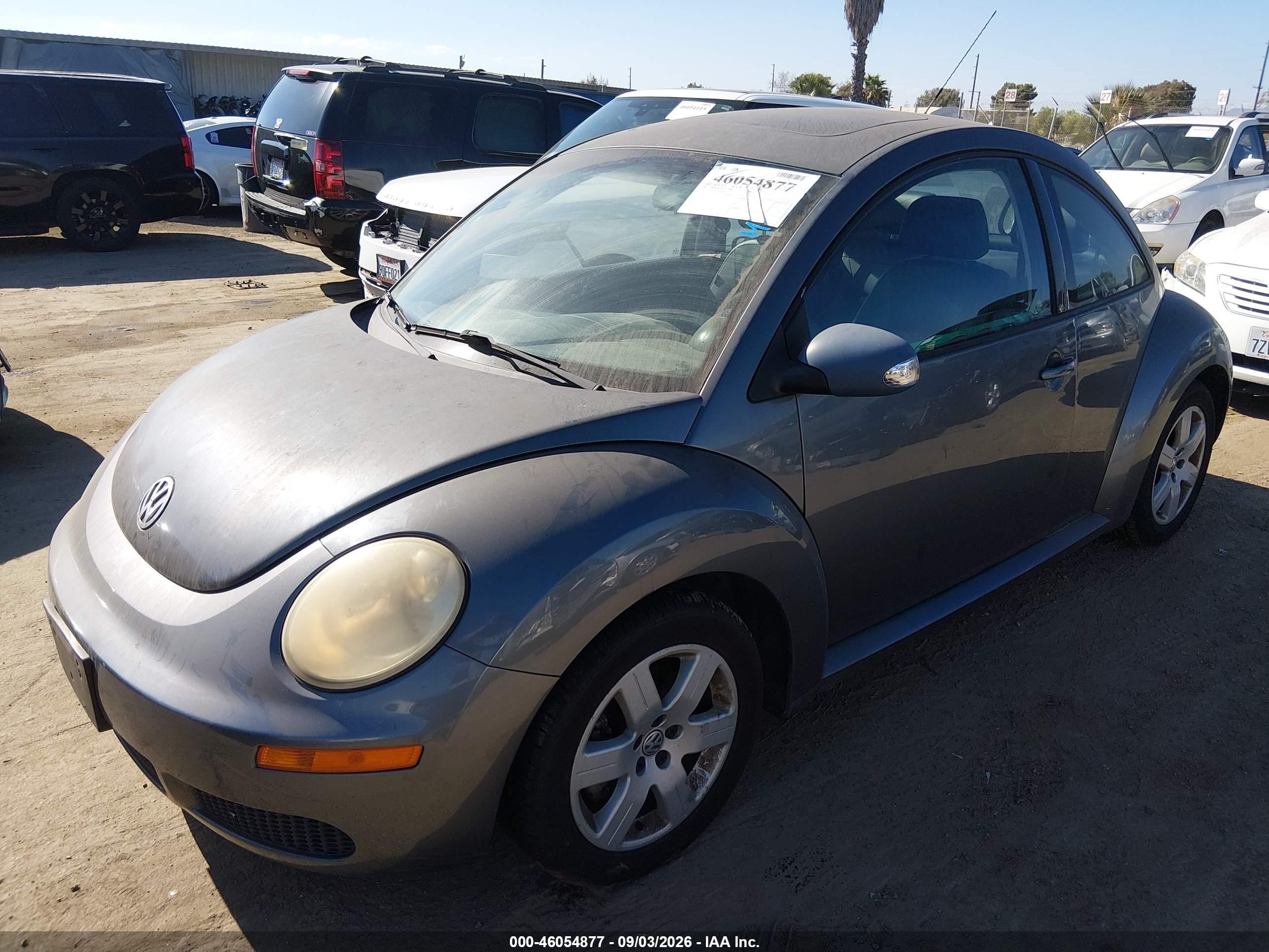 2007 Volkswagen Beetle VIN 3VWRG31CX7M507571 IAAI salvage auction — Normal Wear, App For Dup Clear (California), sold $700 on 2026-09-10 (photo 2)