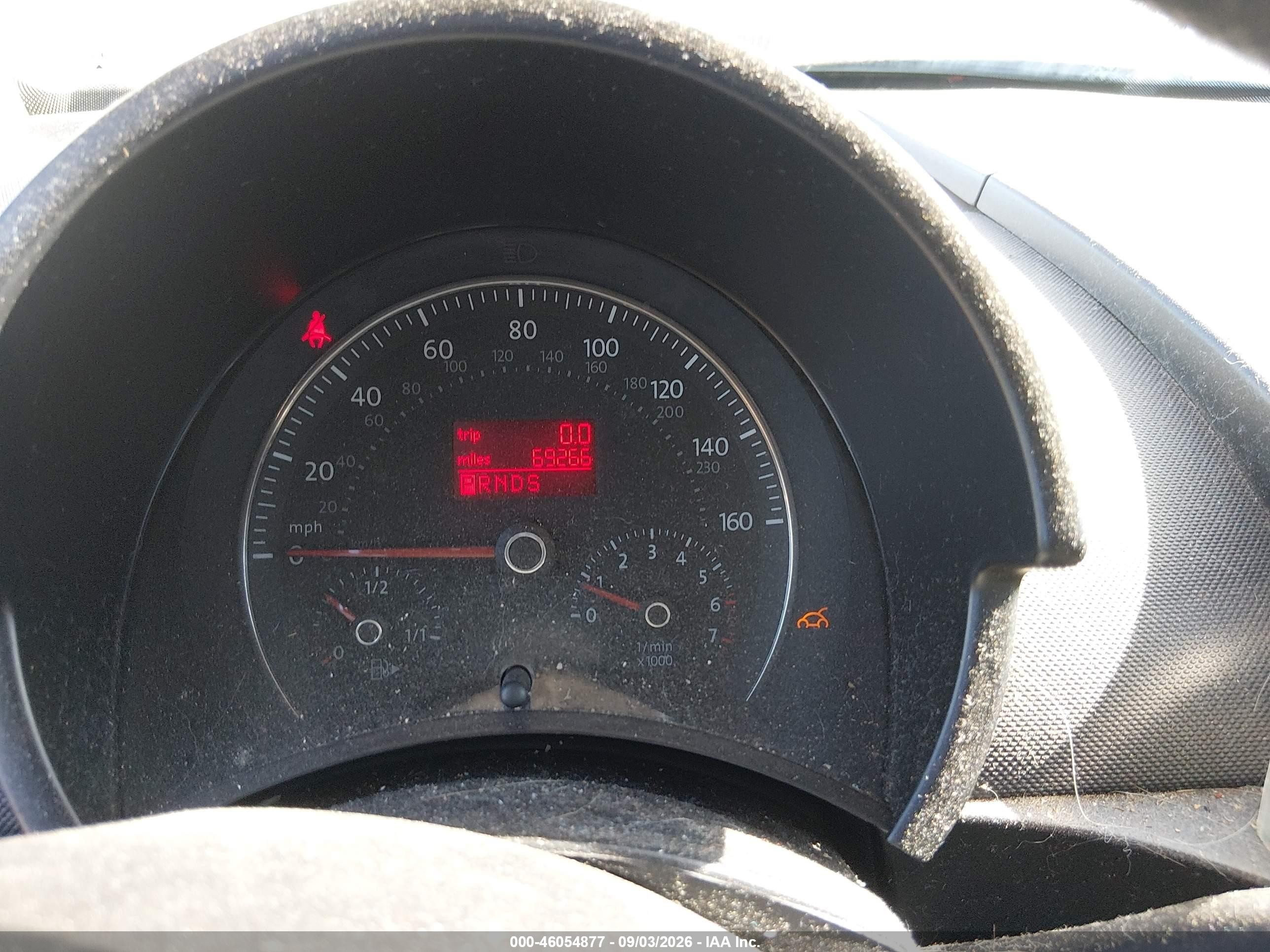 2007 Volkswagen Beetle VIN 3VWRG31CX7M507571 IAAI salvage auction — Normal Wear, App For Dup Clear (California), sold $700 on 2026-09-10 (photo 7)