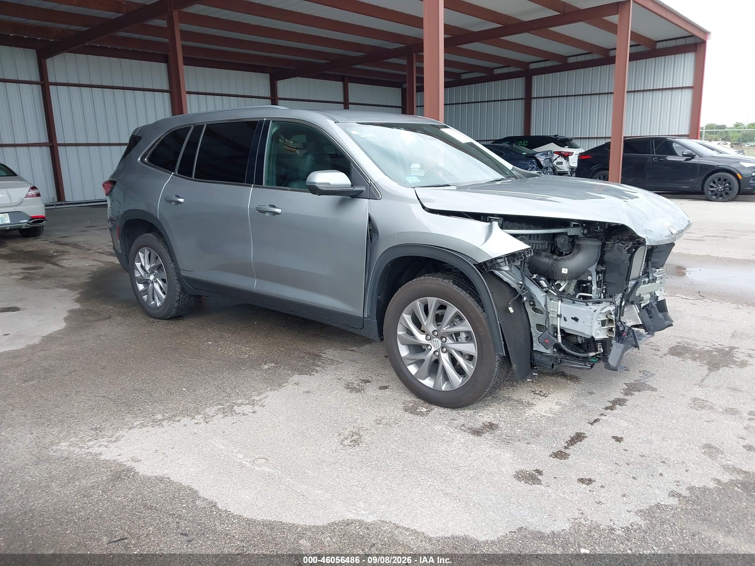 2025 Buick Enclave VIN 5GAEVARS4SJ266296 — IAAI salvage auction photo