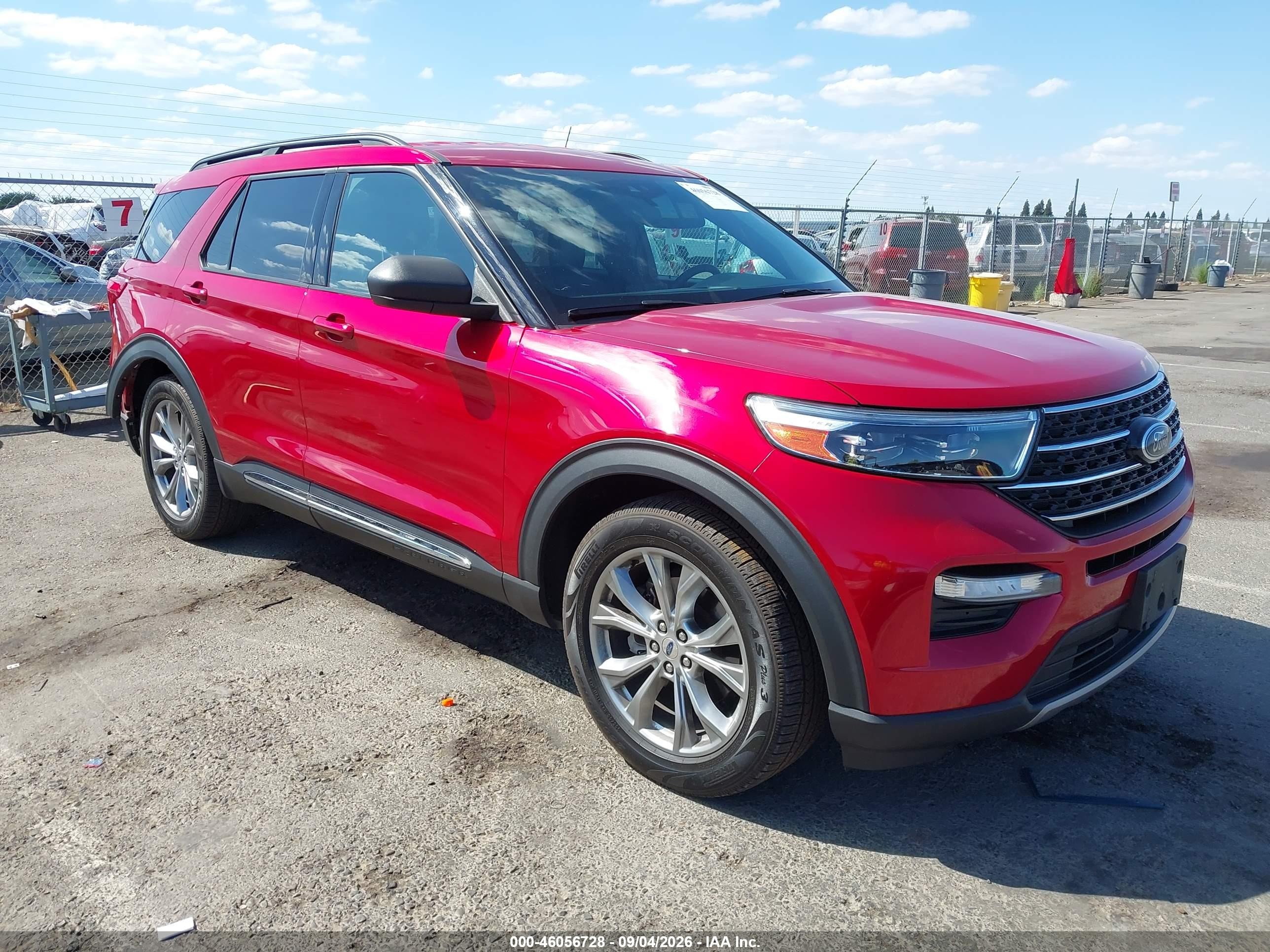 2020 Ford Explorer VIN 1FMSK7DH3LGC10059 — IAAI salvage auction photo