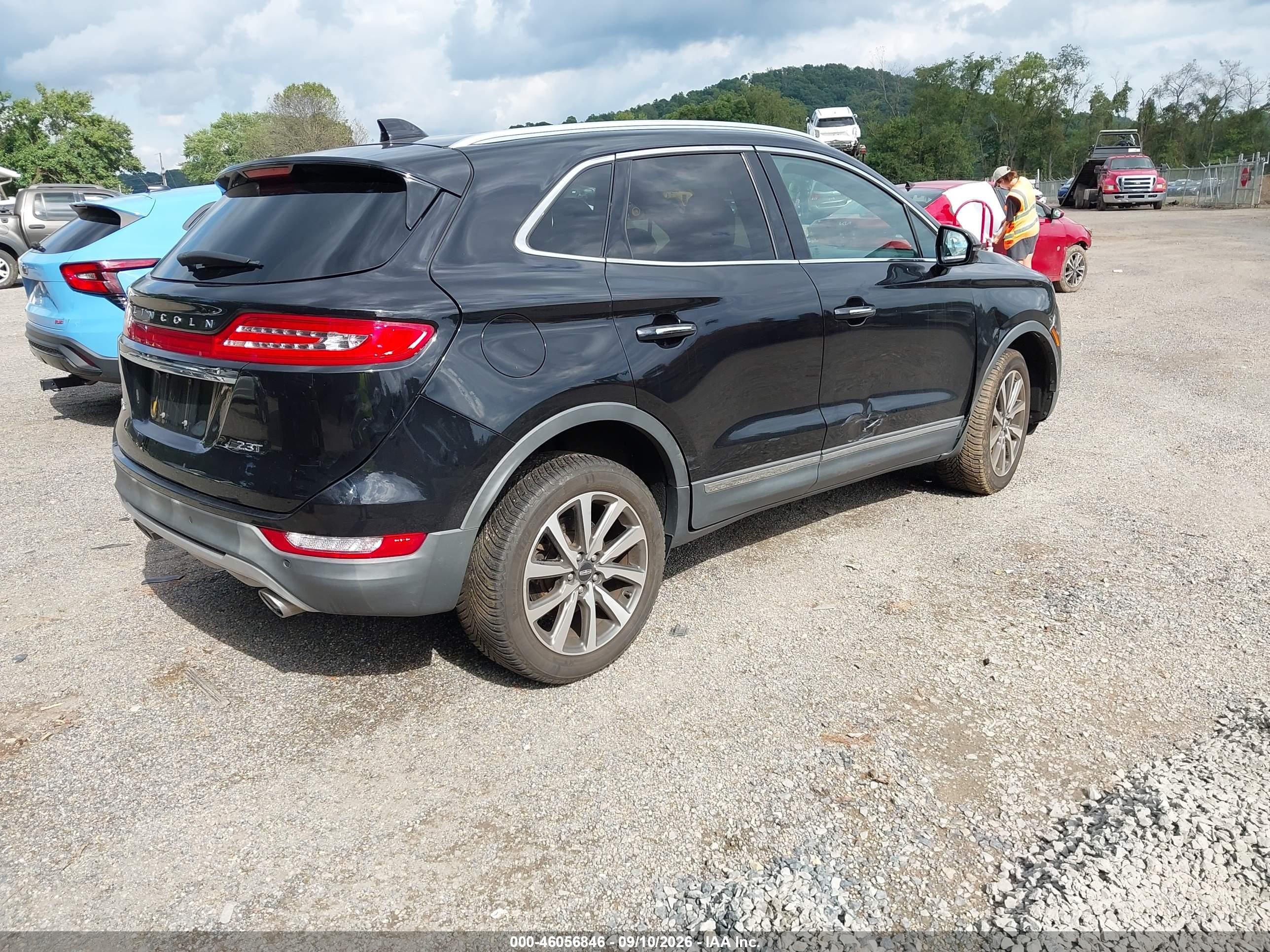 2019 Lincoln Mkc VIN 5LMTJ3DH0KUL11931 IAAI salvage auction — Unknown, Salvage (Ohio), sold $4,350 on 2026-09-24 (photo 4)