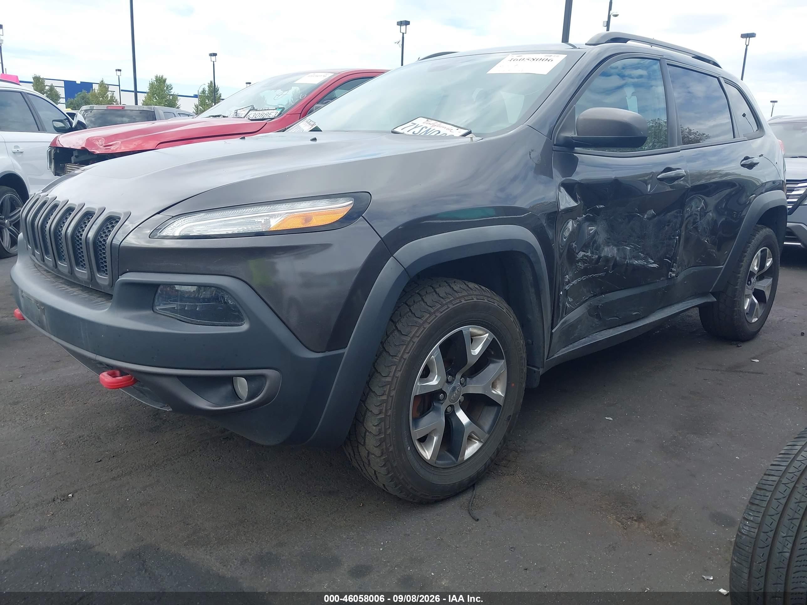 2016 Jeep Cherokee VIN 1C4PJMBS5GW167608 IAAI salvage auction — Side, Salvage Certificate (California), sold $2,100 on 2026-09-24 (photo 2)