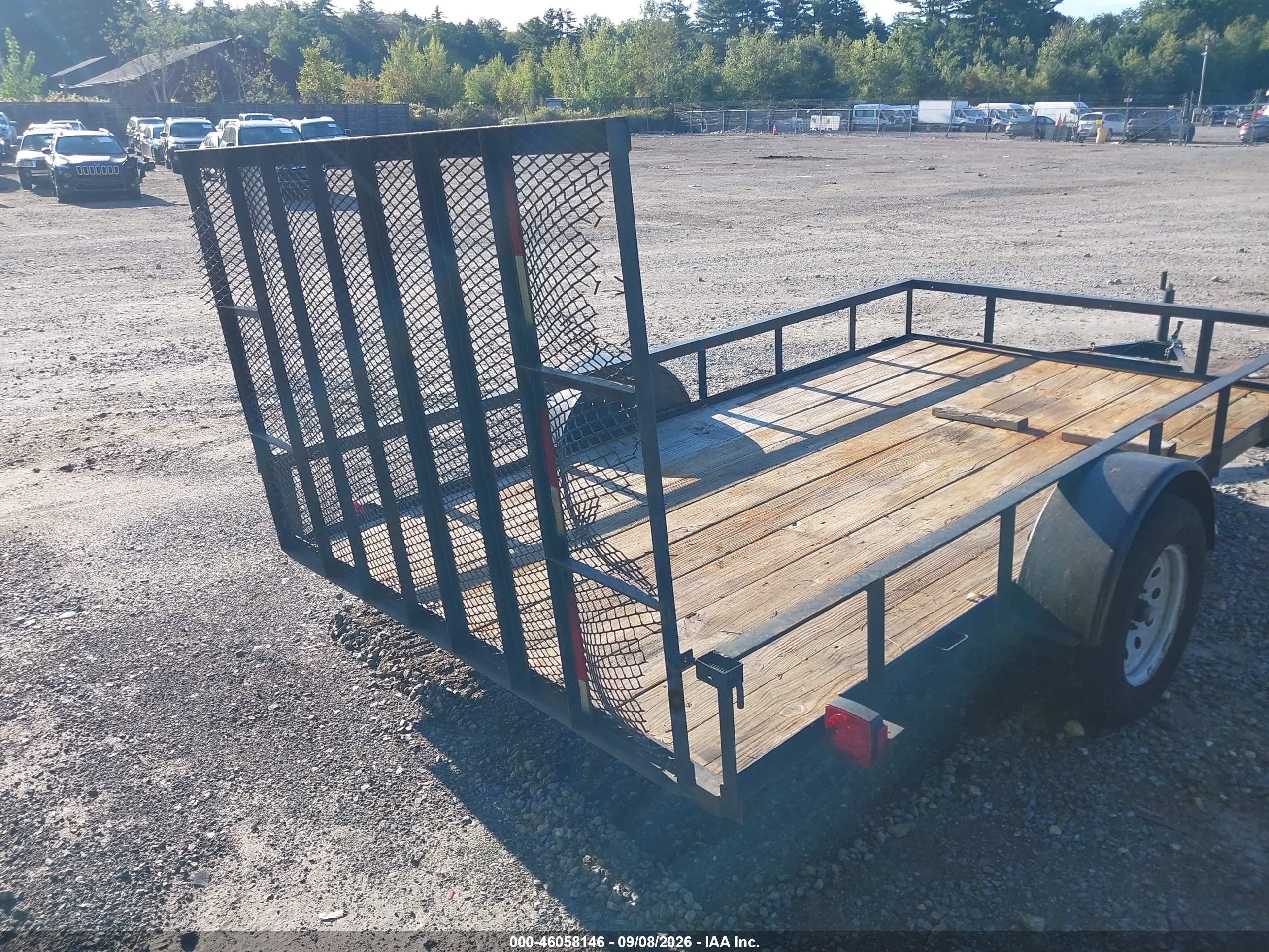 2019 VIN 4YMBU1218KV015762 IAAI salvage auction — Normal Wear, Clear (Massachusetts), sold $400 on 2026-09-11 (photo 4)