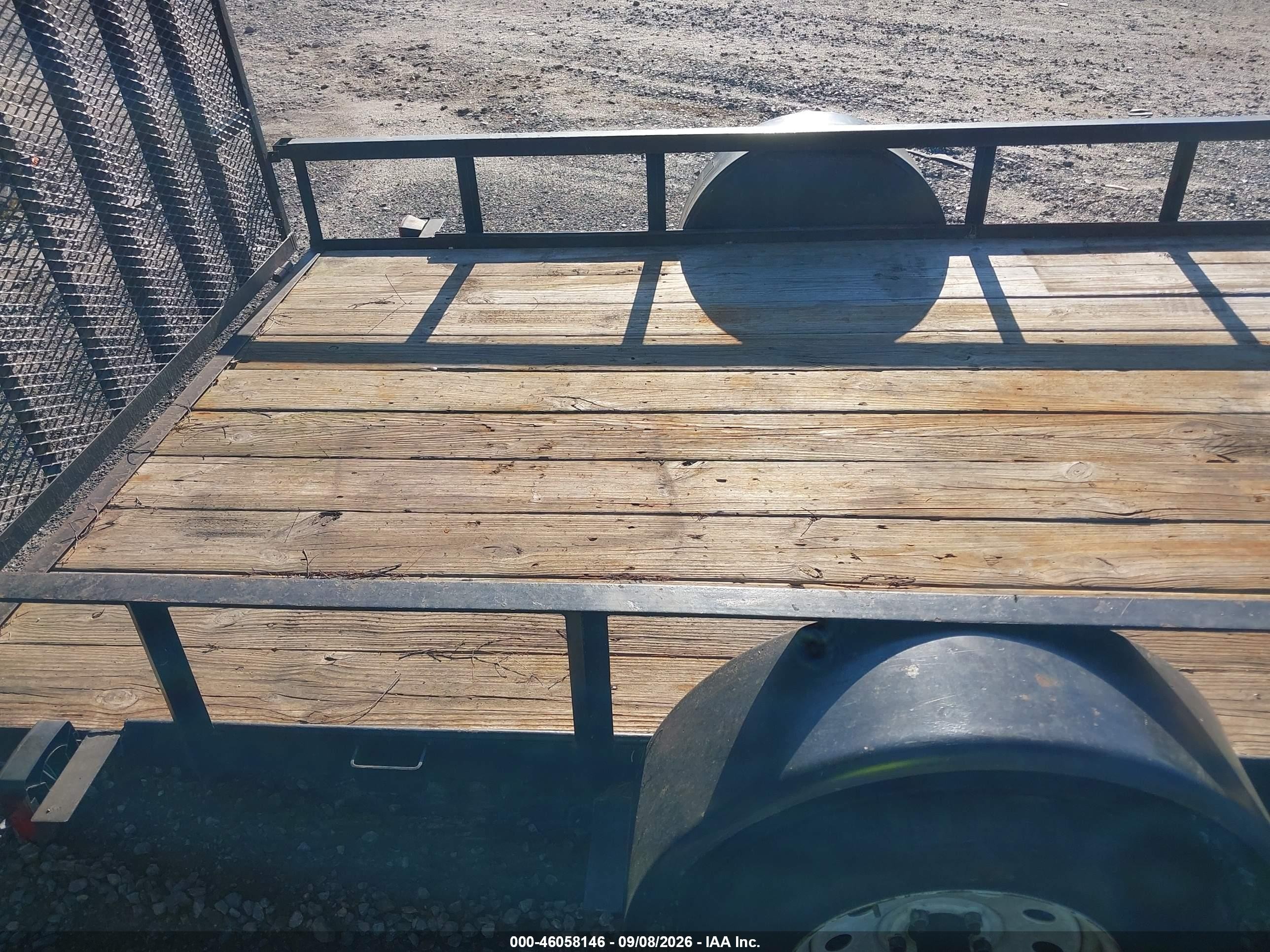 2019 VIN 4YMBU1218KV015762 IAAI salvage auction — Normal Wear, Clear (Massachusetts), sold $400 on 2026-09-11 (photo 8)