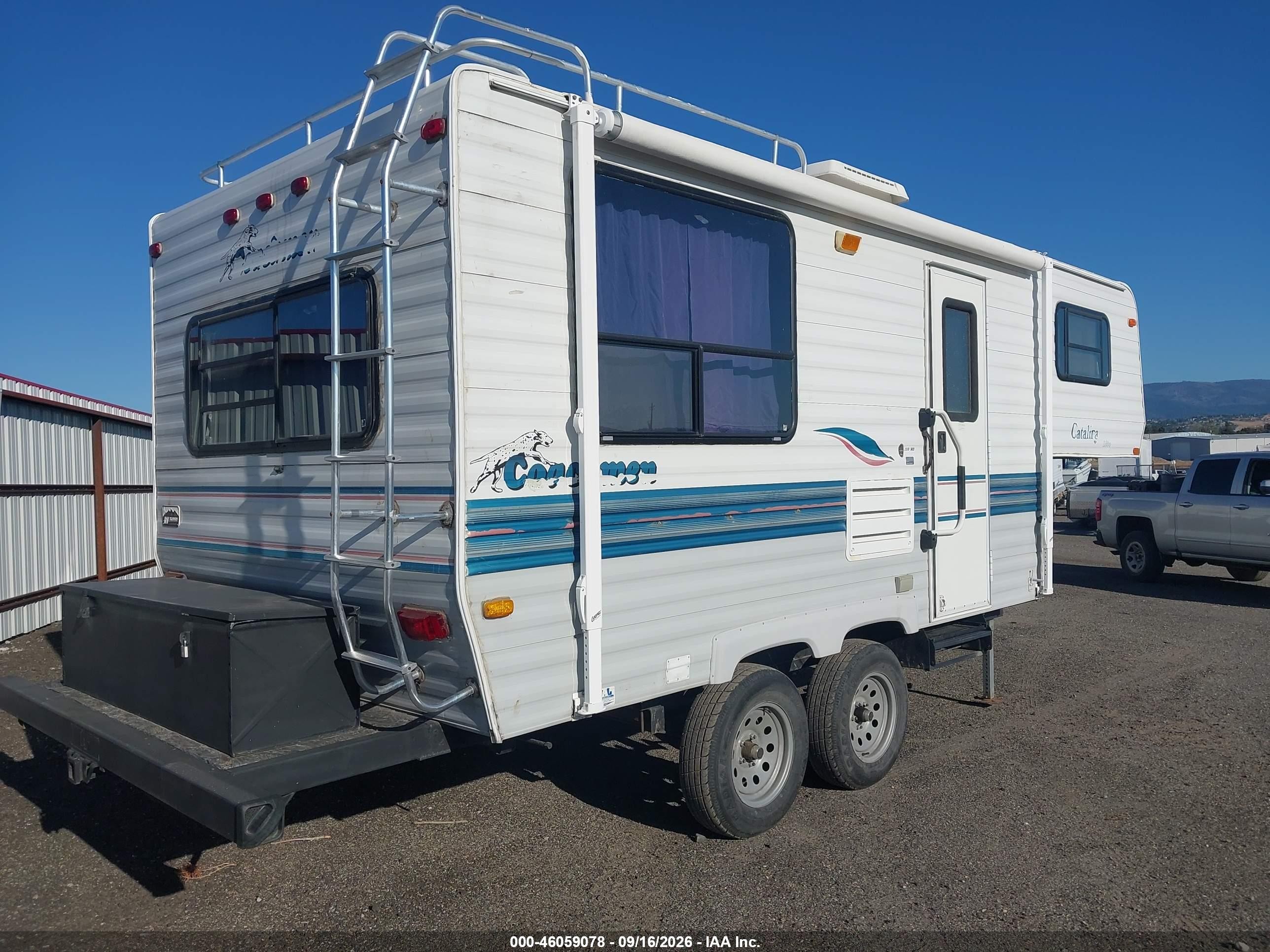 1997 Coachmen 5th Wheel VIN 1TC3B0947VG004935 IAAI salvage auction — Normal Wear, Clear (Washington), sold $25 on 2026-10-20 (photo 4)