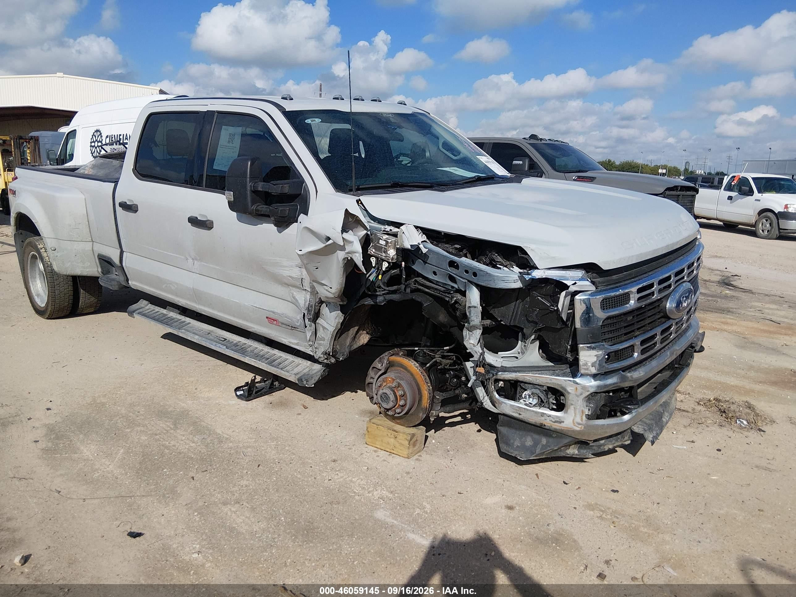 2026 Ford F-450 VIN 1FT8W4DM2TED08073 — IAAI salvage auction photo