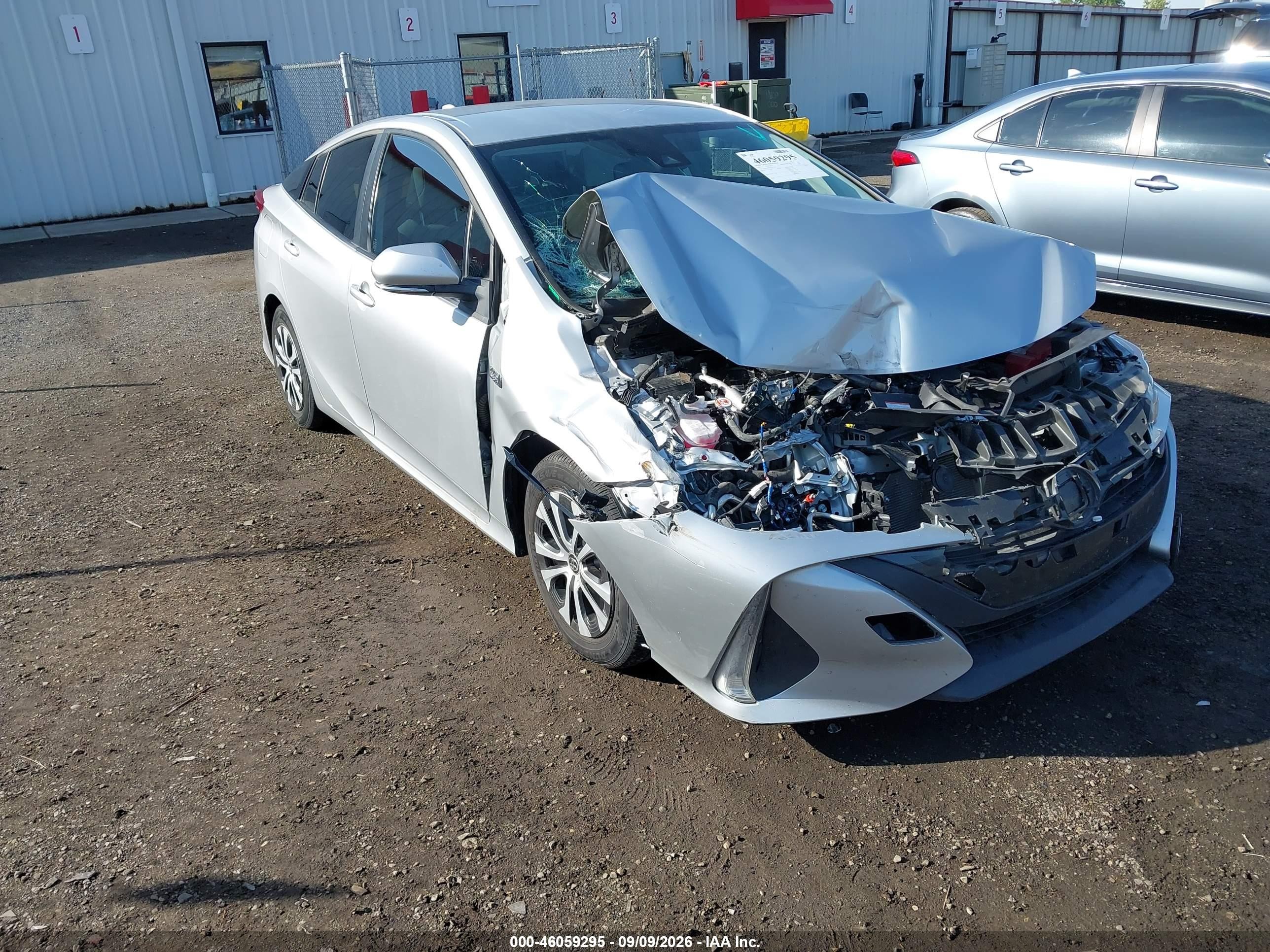 2022 Toyota Prius Prime VIN JTDKAMFP2N3227245 — IAAI salvage auction photo