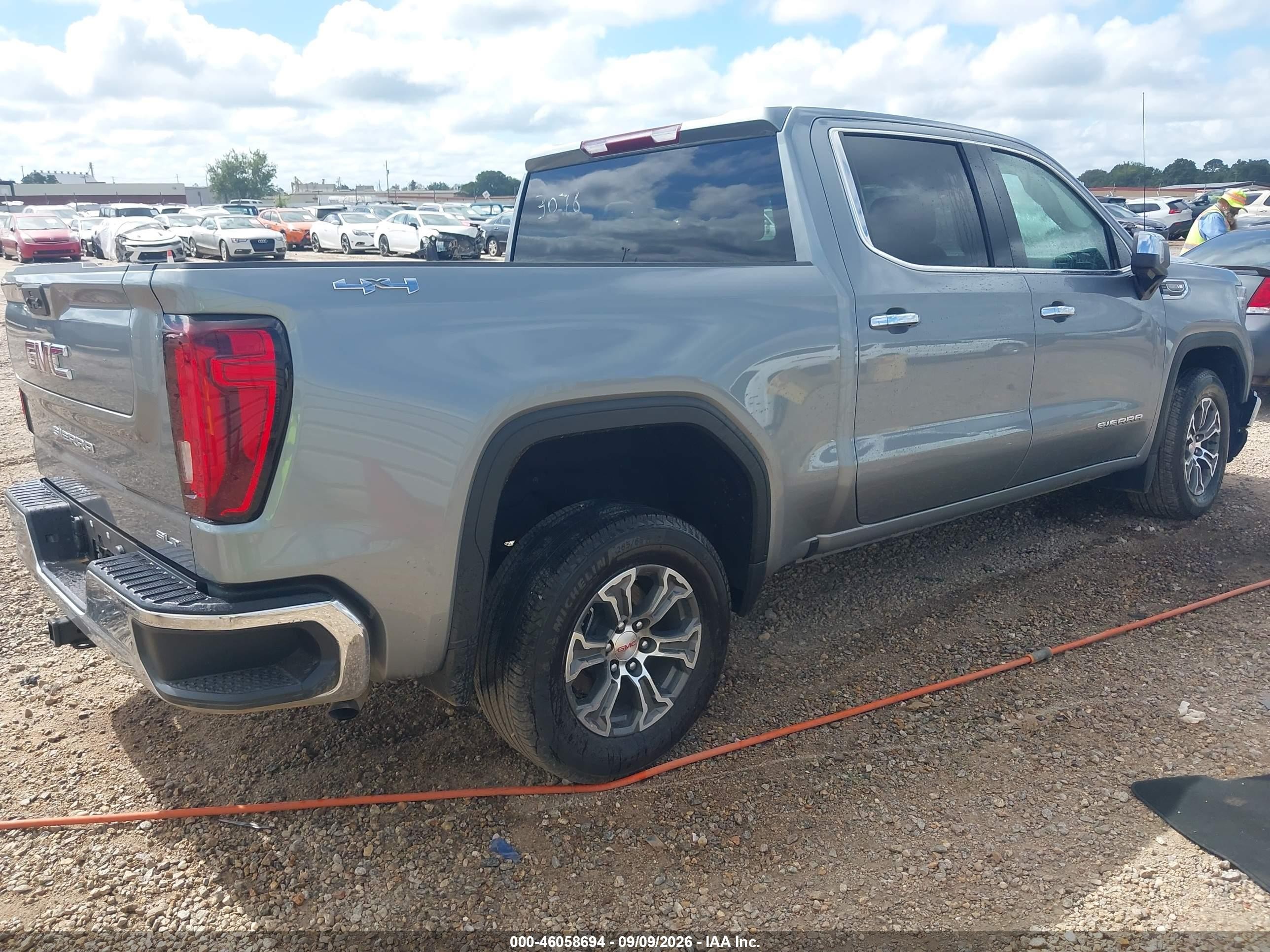 2026 GMC Sierra 1500 VIN 1GTUUDED5TZ267837 IAAI salvage auction — Front End, Enterprise Vehicles Clear Only (South Carolina), sold $20,100 on 2026-09-14 (photo 4)