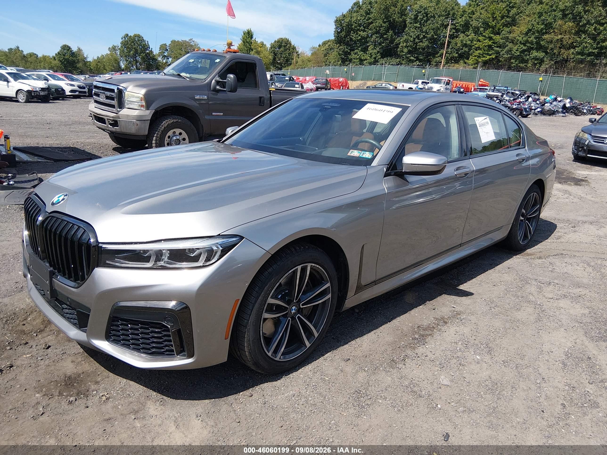 2021 BMW 7 Series VIN WBA7U2C04MCF65379 IAAI salvage auction — Engine Damage, Salvage (Pennsylvania), sold $13,100 on 2026-10-06 (photo 2)