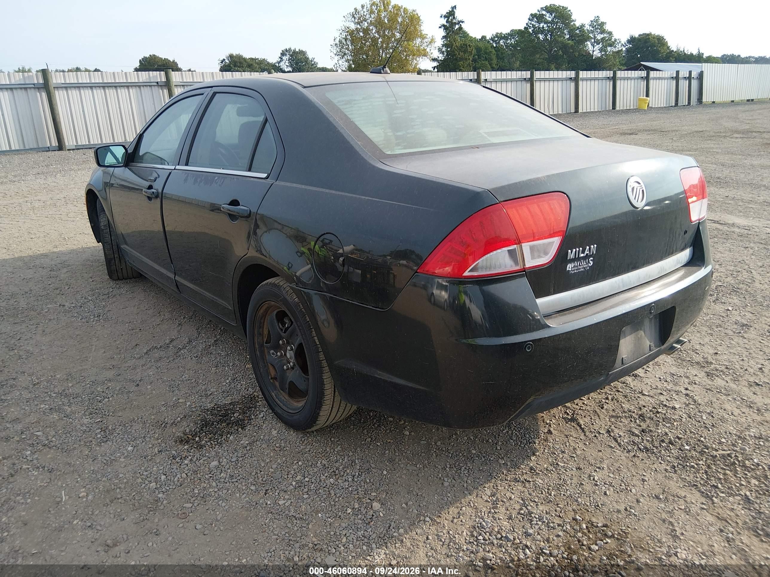 2010 Mercury Milan VIN 3MEHM0HA4AR603568 IAAI salvage auction — Normal Wear, Clear (Louisiana), sold $550 on 2026-10-03 (photo 3)