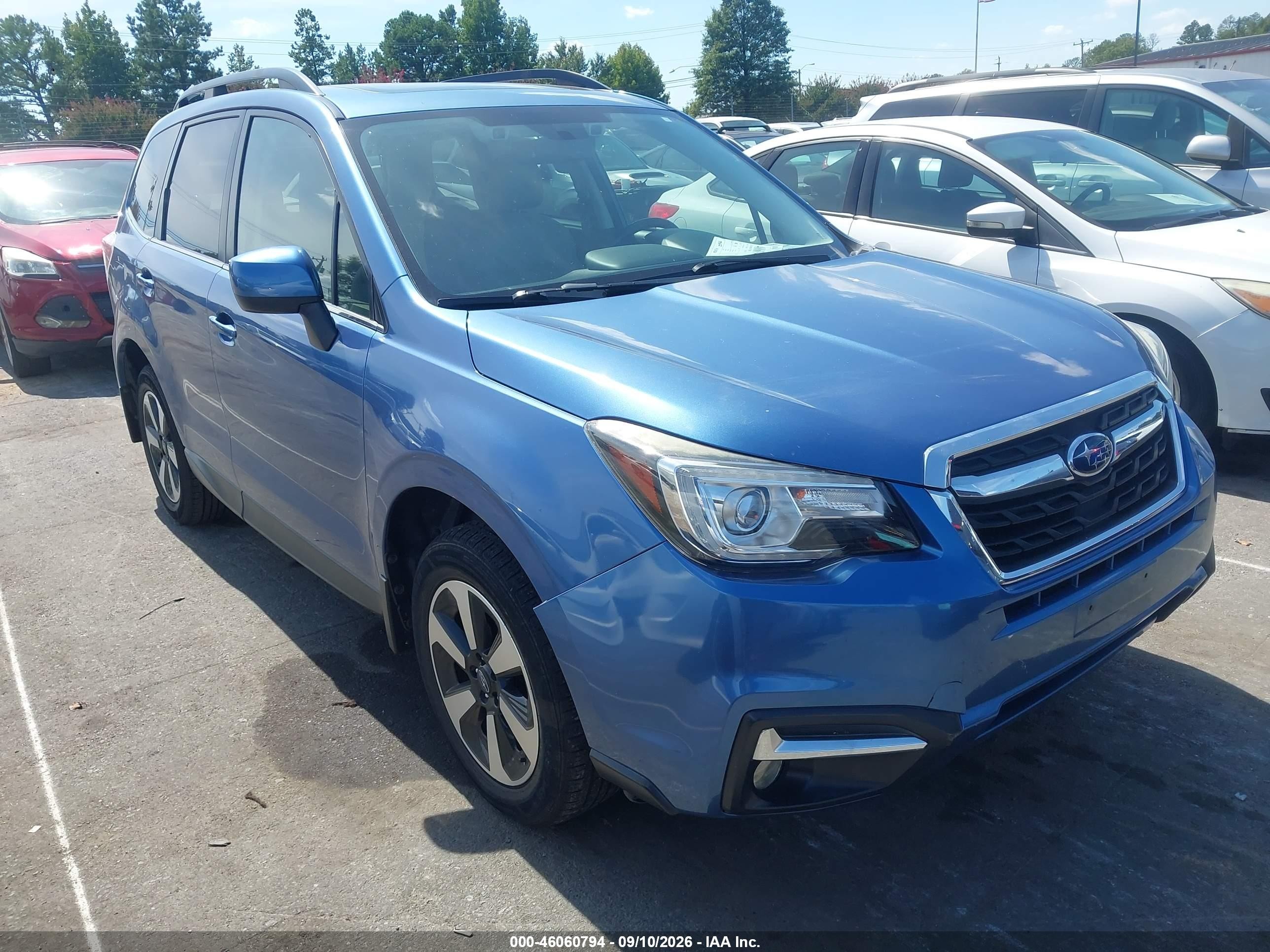 2018 Subaru Forester VIN JF2SJARCXJH422015 — IAAI salvage auction photo