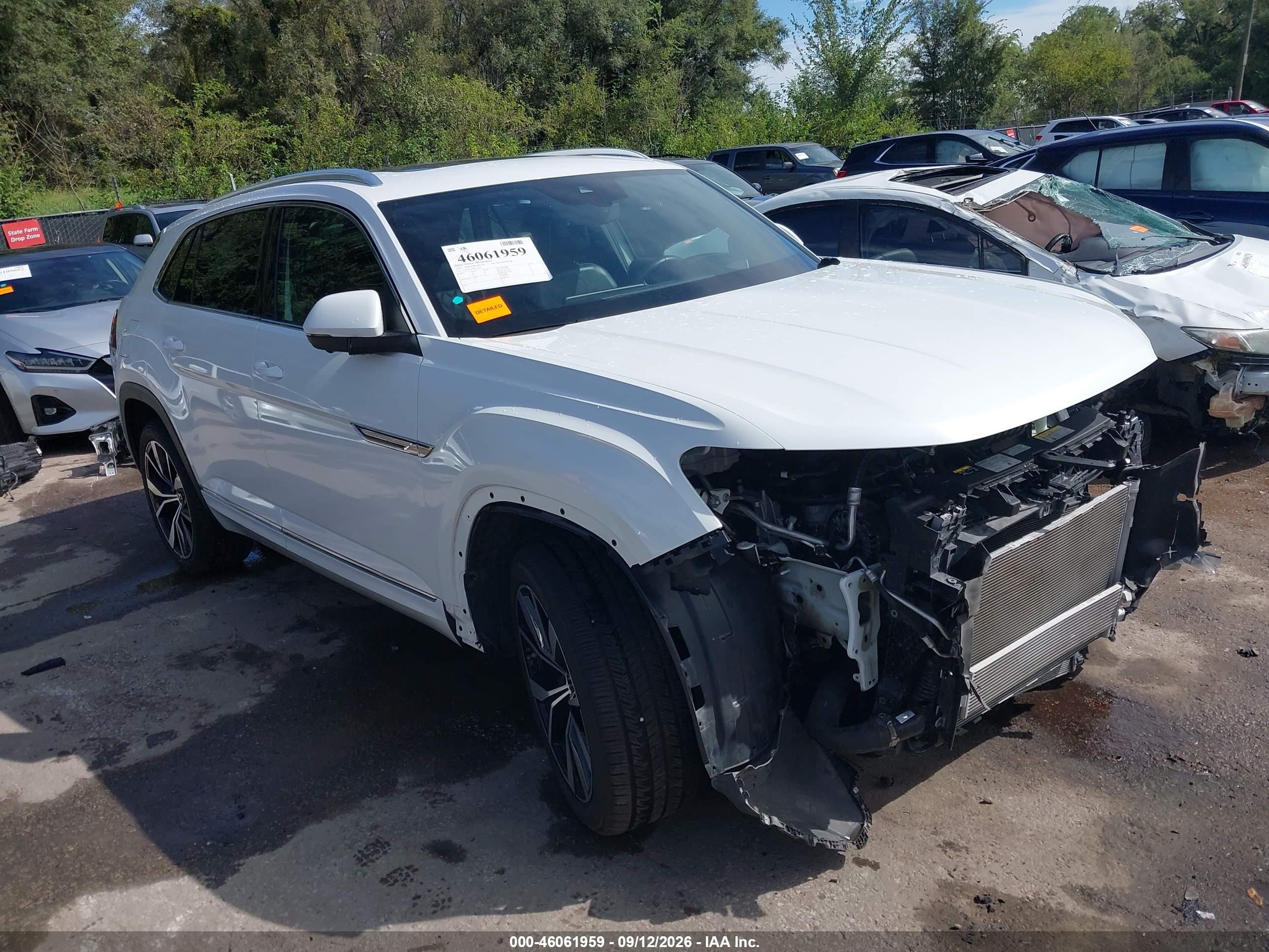 2024 Volkswagen Atlas Cross Sport VIN 1V2FE2CA3RC203390 — IAAI salvage auction photo