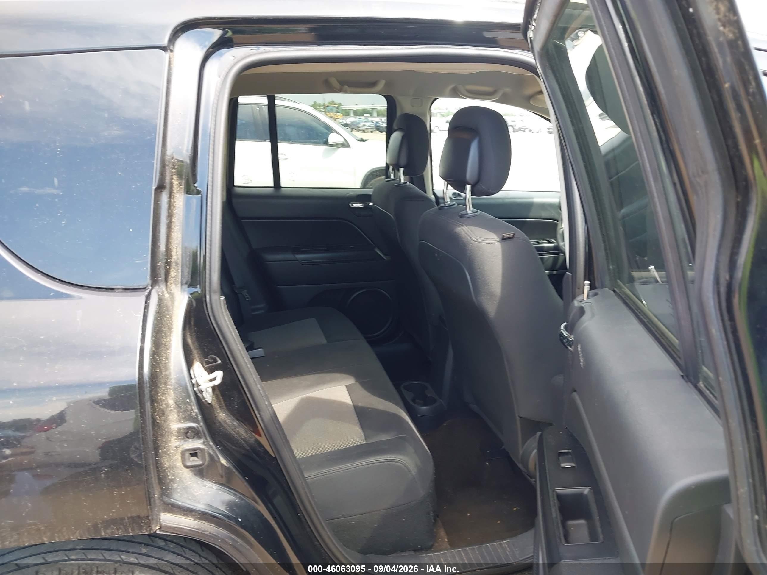 2014 Jeep Compass VIN 1C4NJCBA6ED777681 IAAI salvage auction — Normal Wear, Original (Texas), sold $975 on 2026-09-10 (photo 8)
