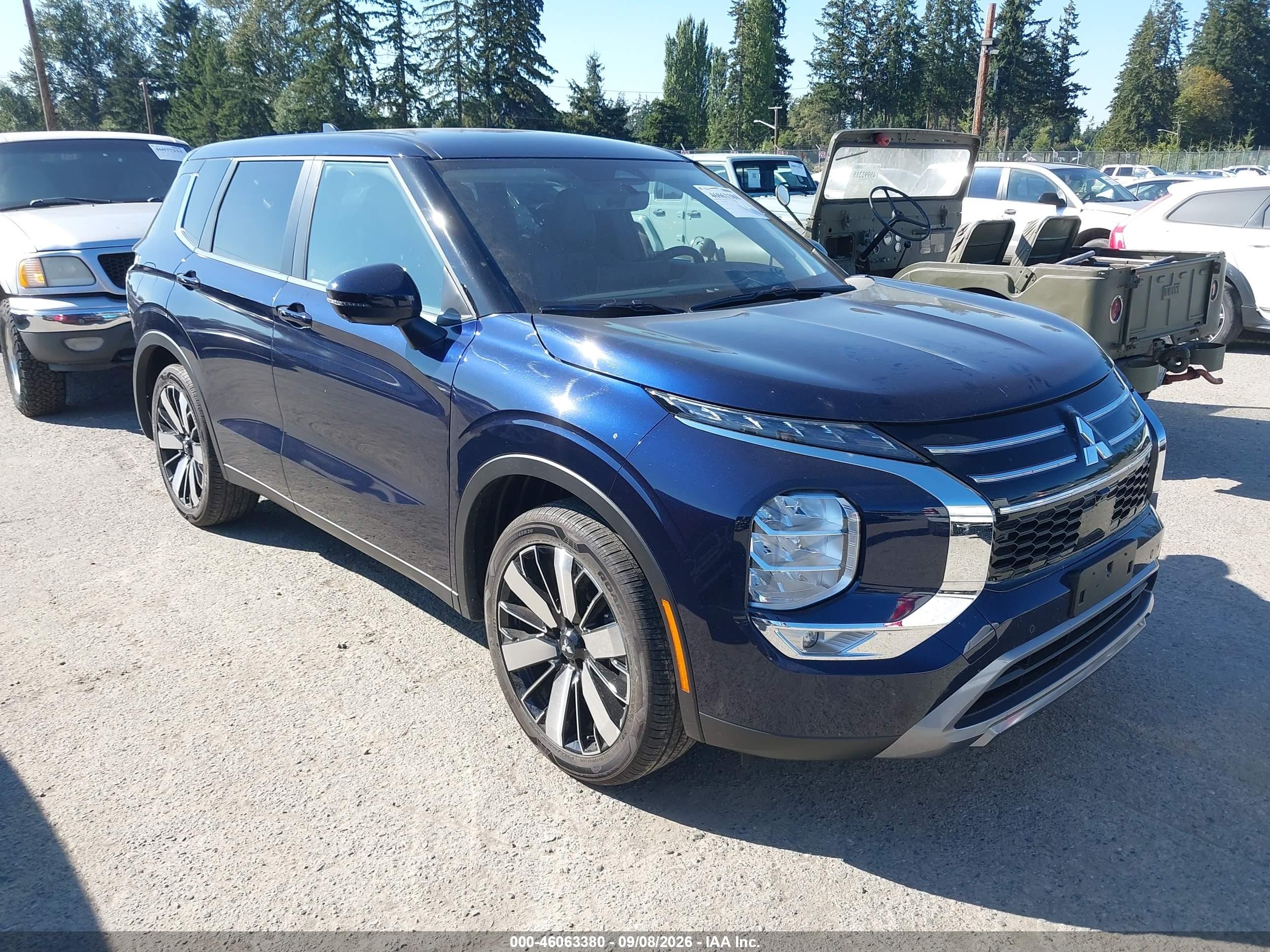 2026 Mitsubishi Outlander VIN JA4J3VAB0TZ047175 — IAAI salvage auction photo